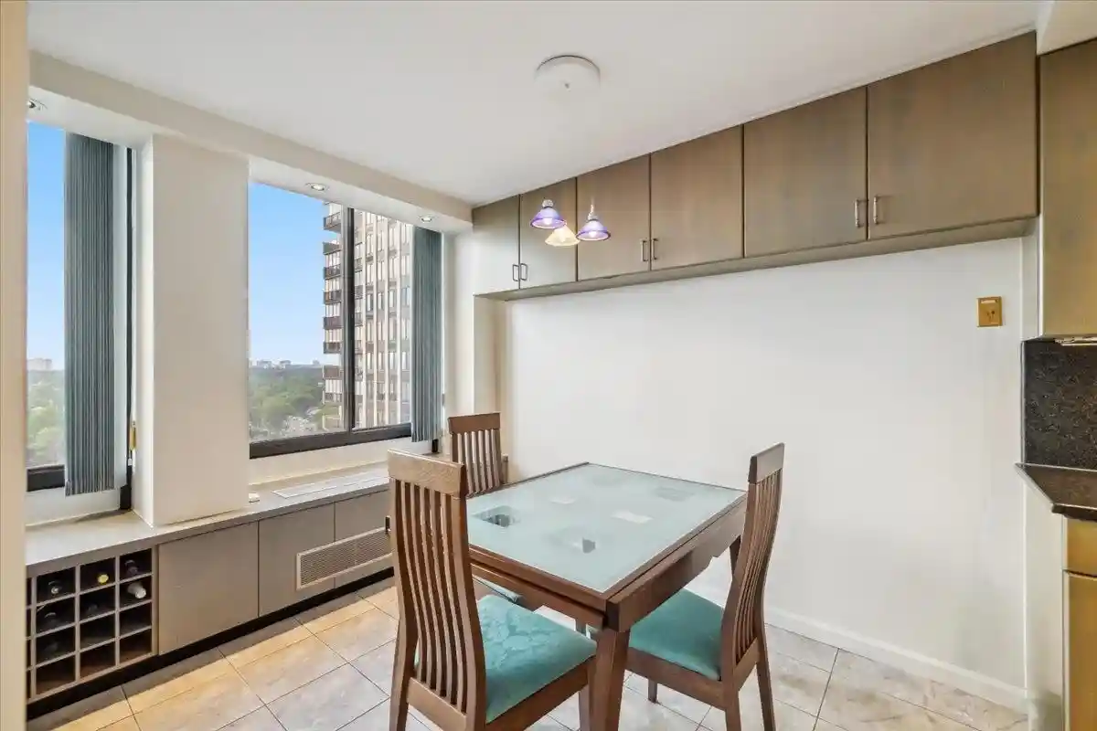 2nd image of 300 Winston Dr, Cliffside Park, NJ 07010