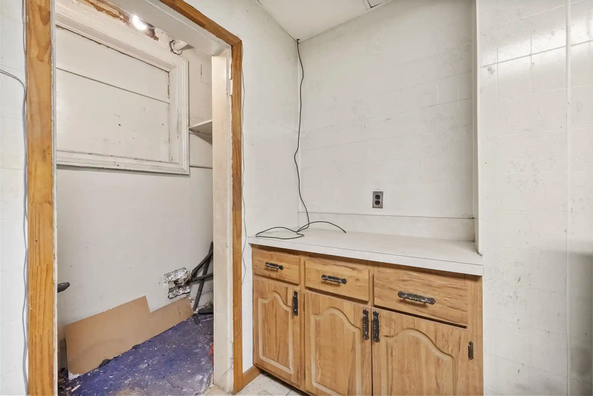27th image of 955 Orient Ave, Jersey City, NJ 07305 | MLS# 250015656
