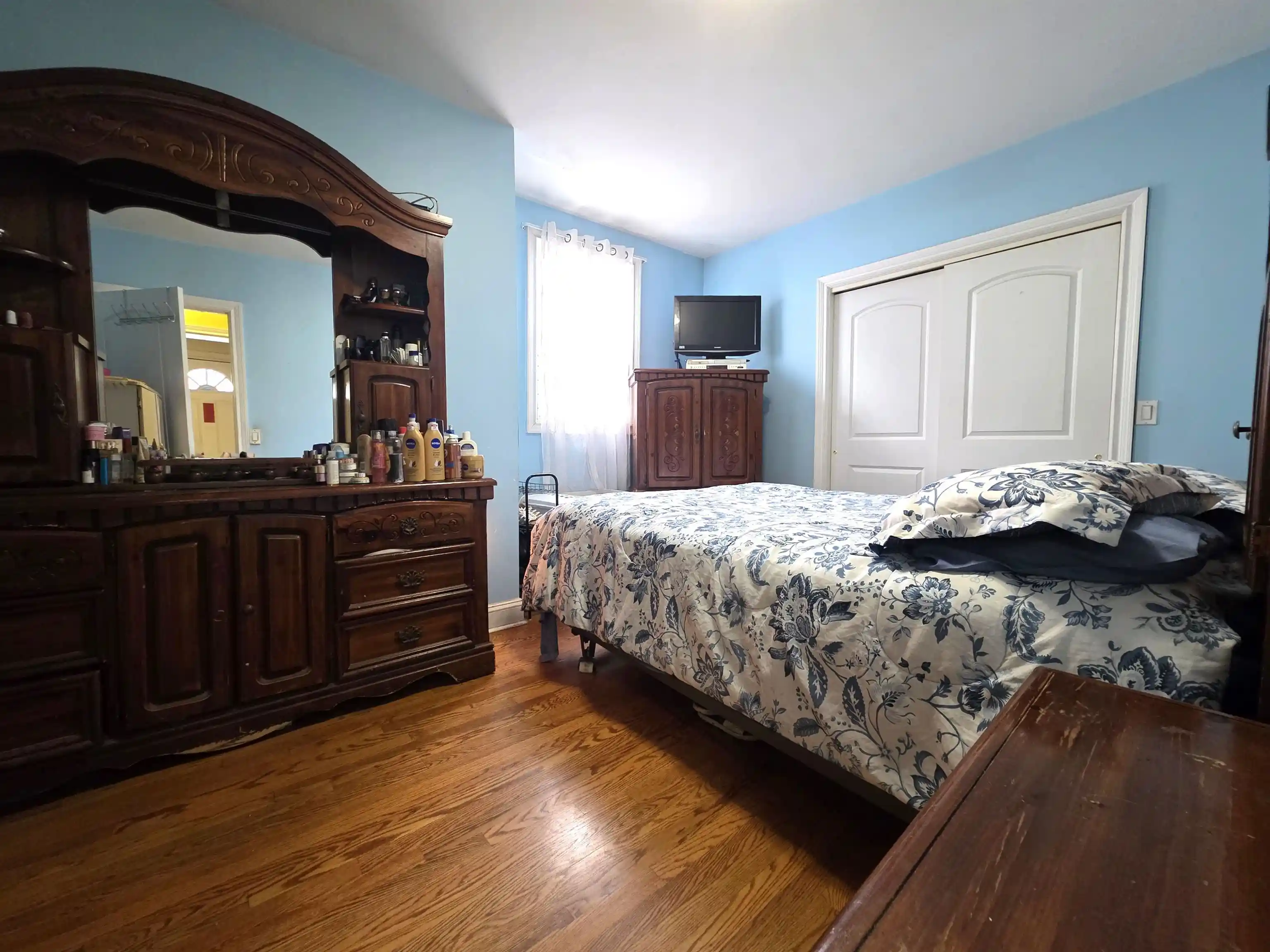 2nd image of 102 Clendenny Ave, Jersey City, NJ 07304