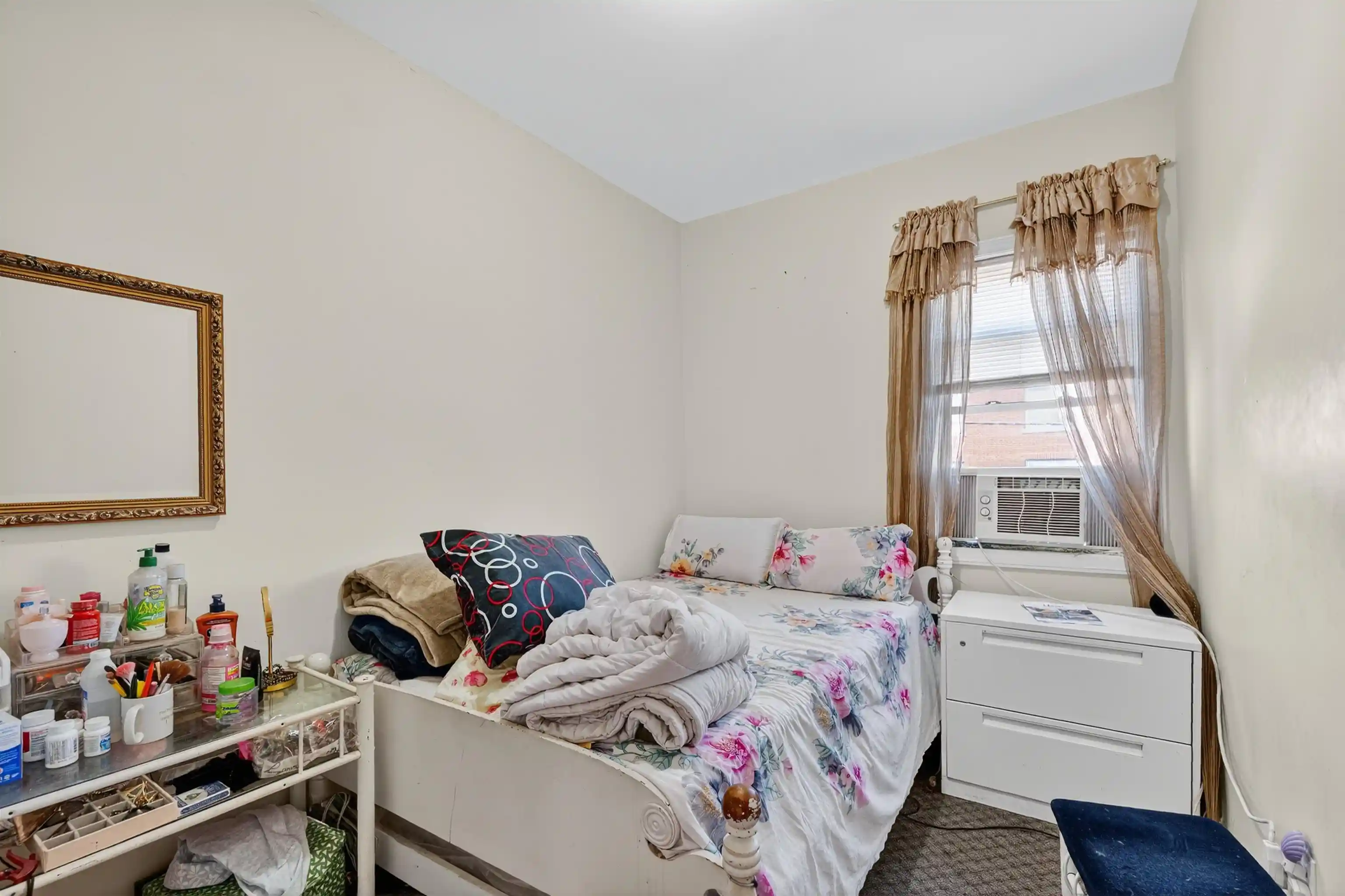 Homes for sale in Bayonne, NJ | 98 West 49th St, Bayonne, NJ 07002 | MLS# 250024674