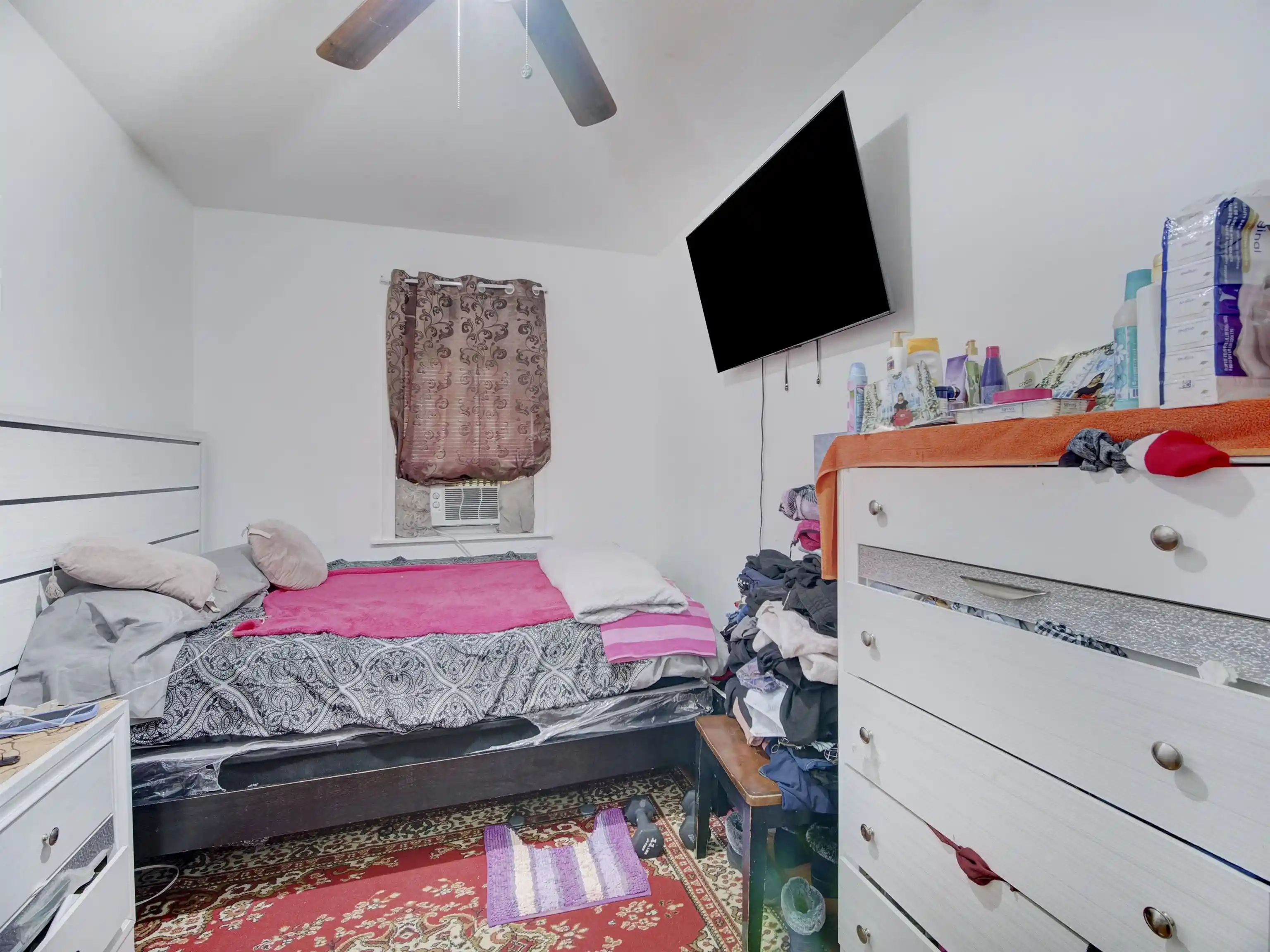 2nd image of 1011 Summit Ave, Union City, NJ 07087 | MLS# 250025363