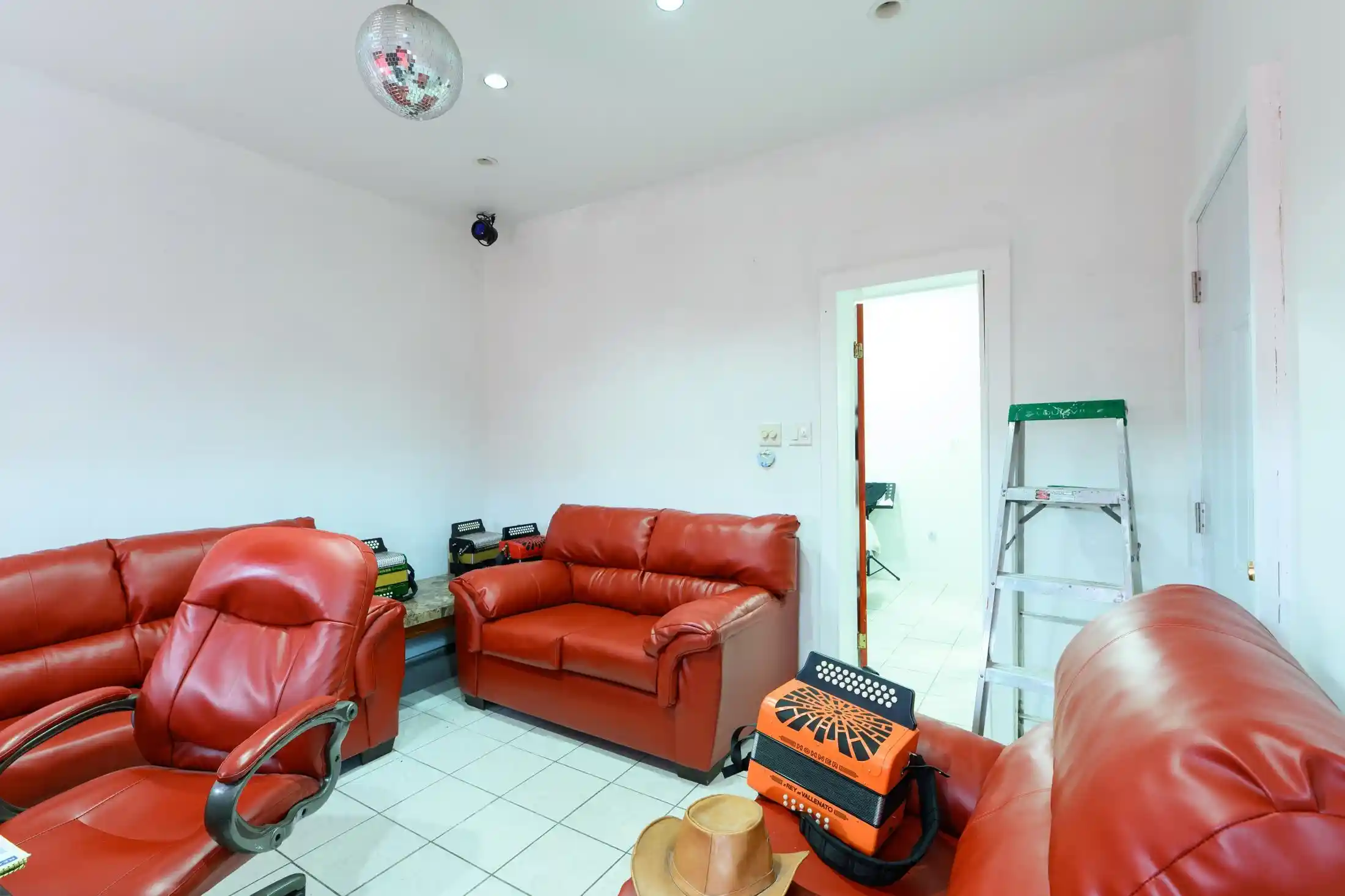 Listing Photo 4 - Condo for sale in building located at 6511 Hudson Ave, West New York, NJ 07093