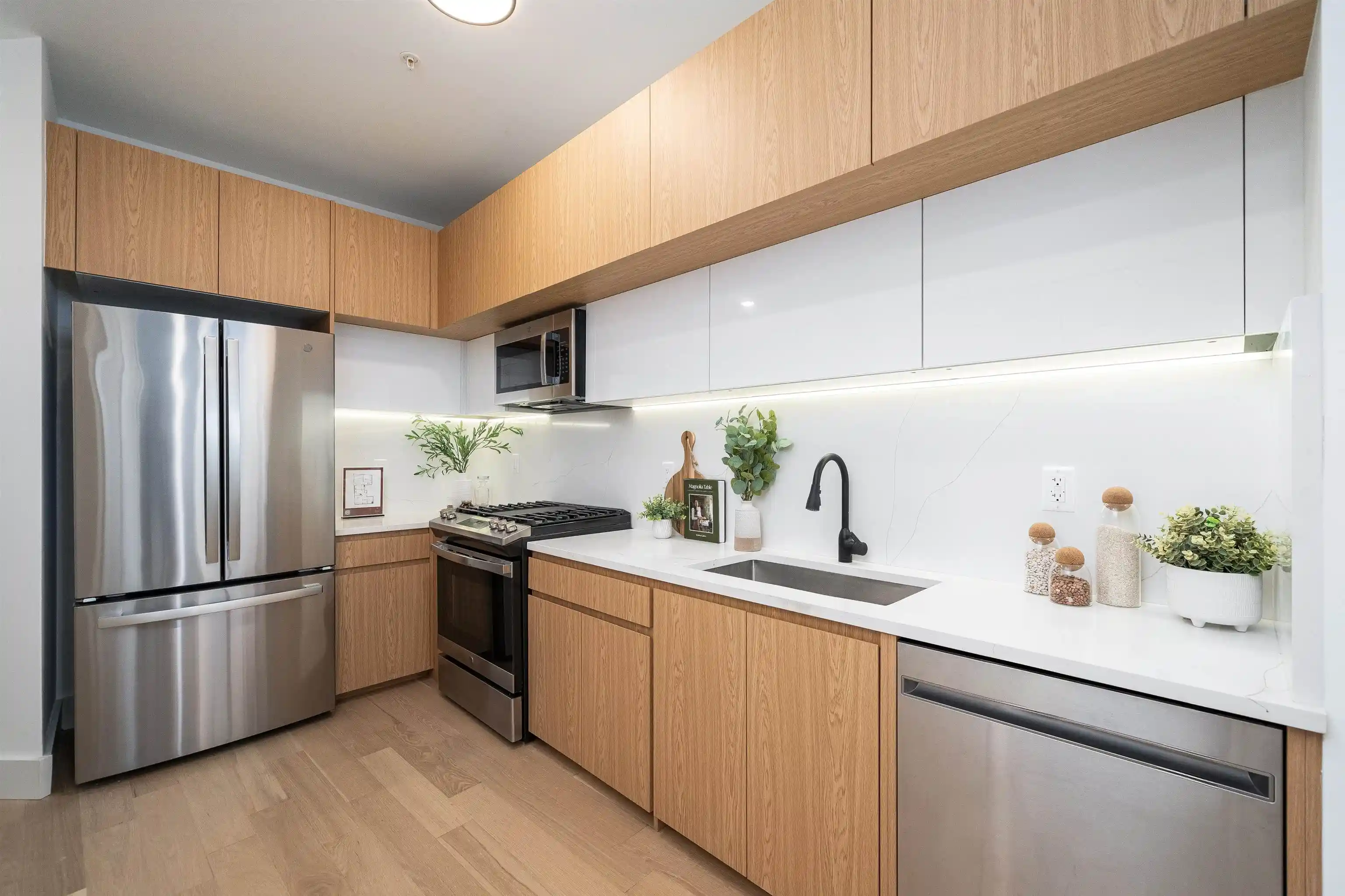 2nd image of 649 38Th St, Union City, NJ 07087