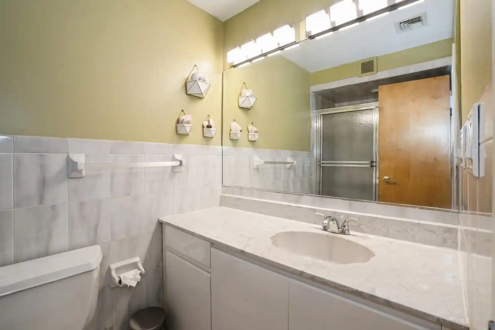 Homes for sale in Cliffside Park, NJ | 364 Palisade Ave #4C, Cliffside Park, NJ 07010 | MLS# 260002214