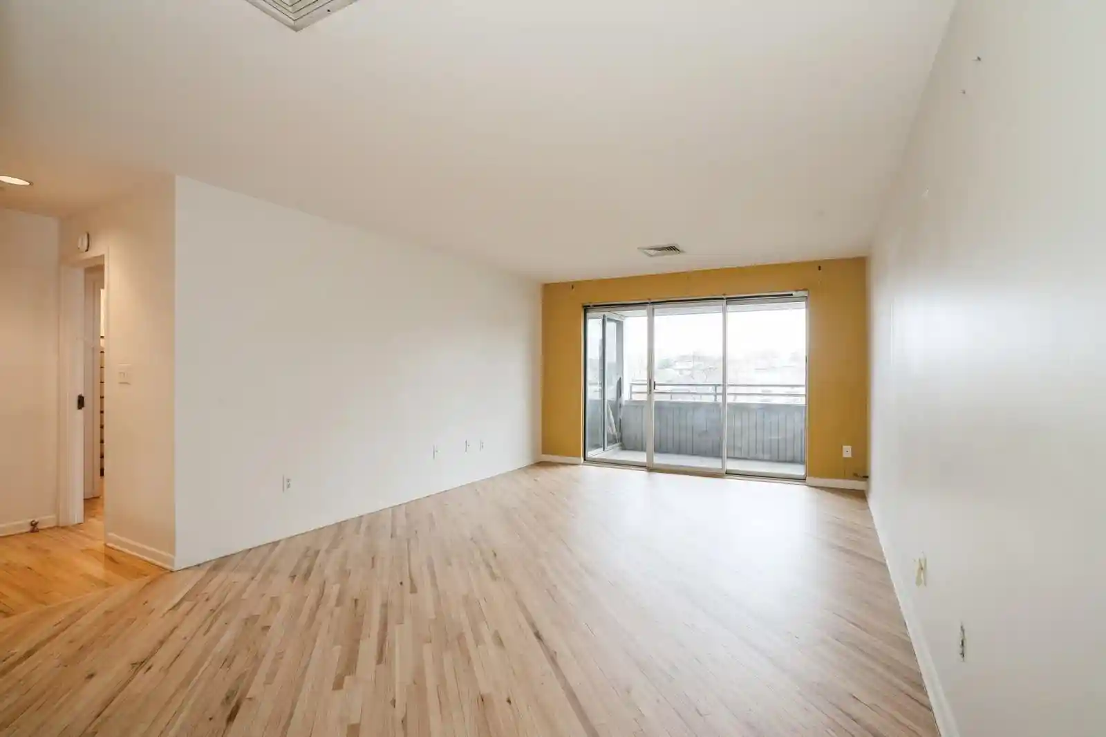 2nd image of 364 Palisade Ave, Cliffside Park, NJ 07010