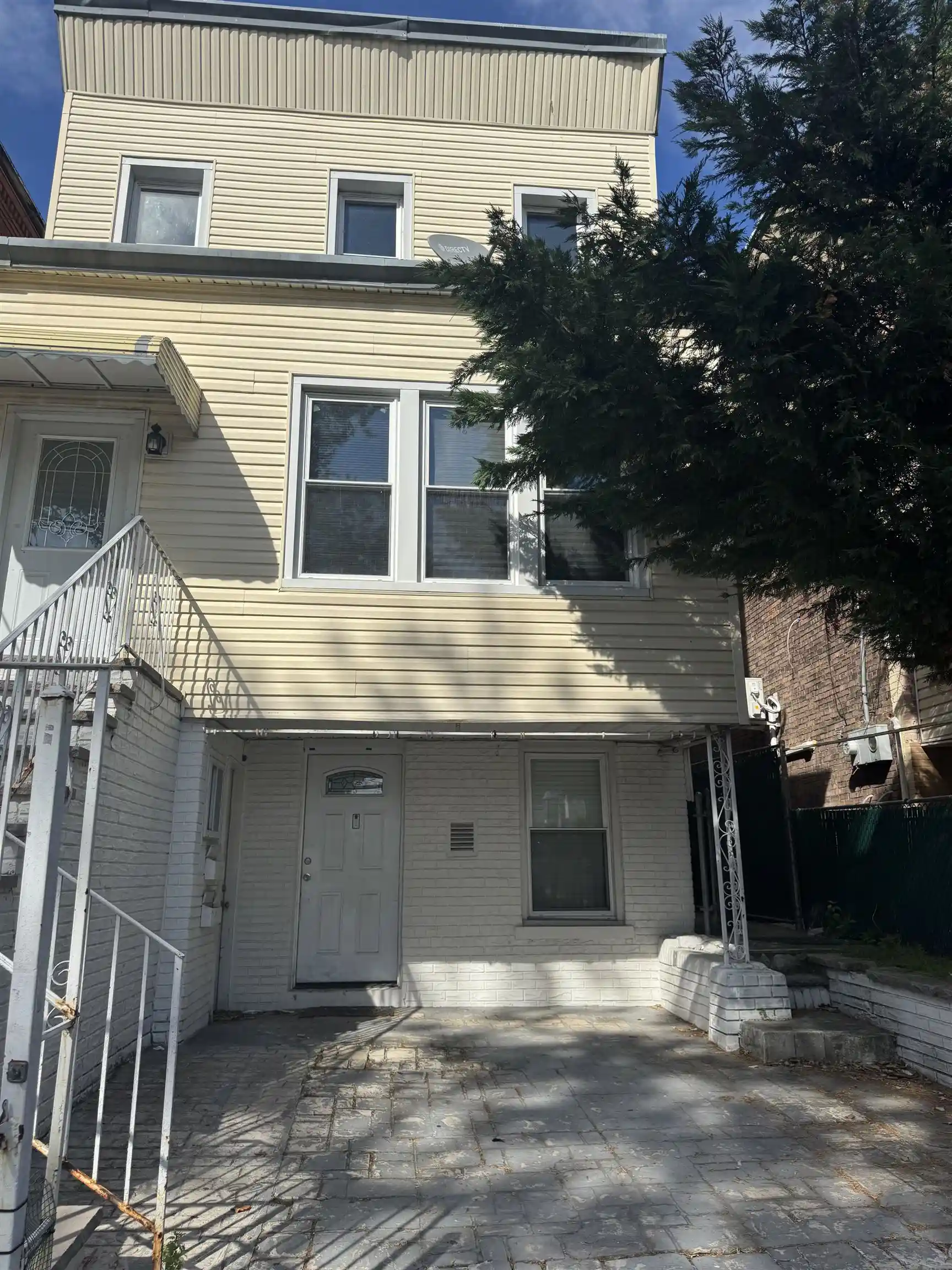 Homes for sale in Jersey City, NJ | 80 Linden Ave, Jersey City, NJ 07305 | MLS# 260004237