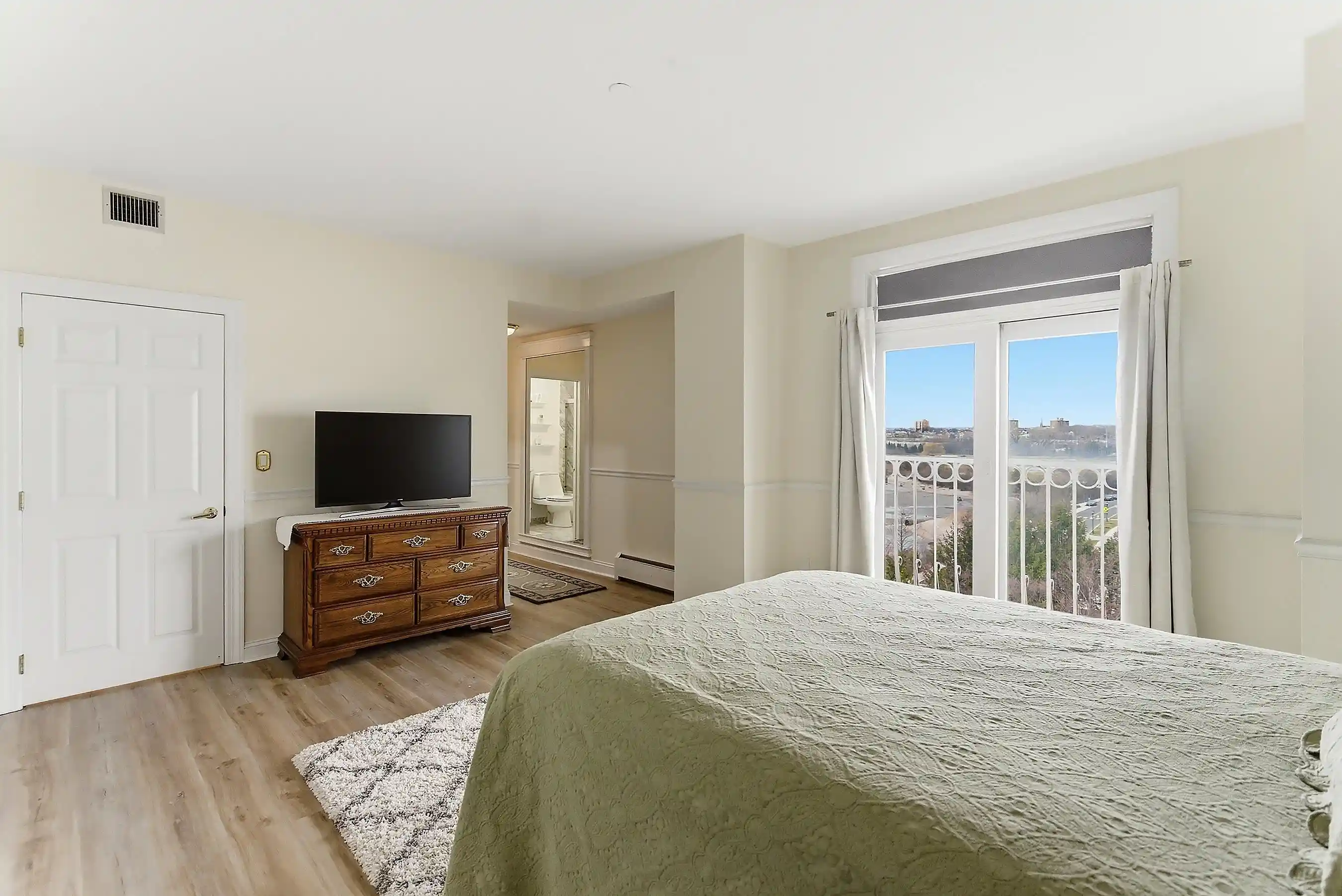 Homes for sale in Jersey City, NJ | 206 Shearwater Ct West #61, Jersey City, NJ 07305 | MLS# 260004546