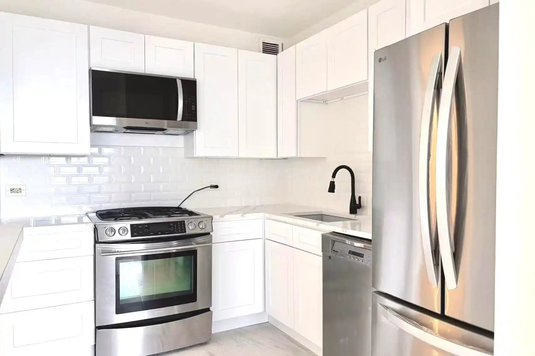 2nd image of 45 River Dr S, Jersey City, NJ 07310