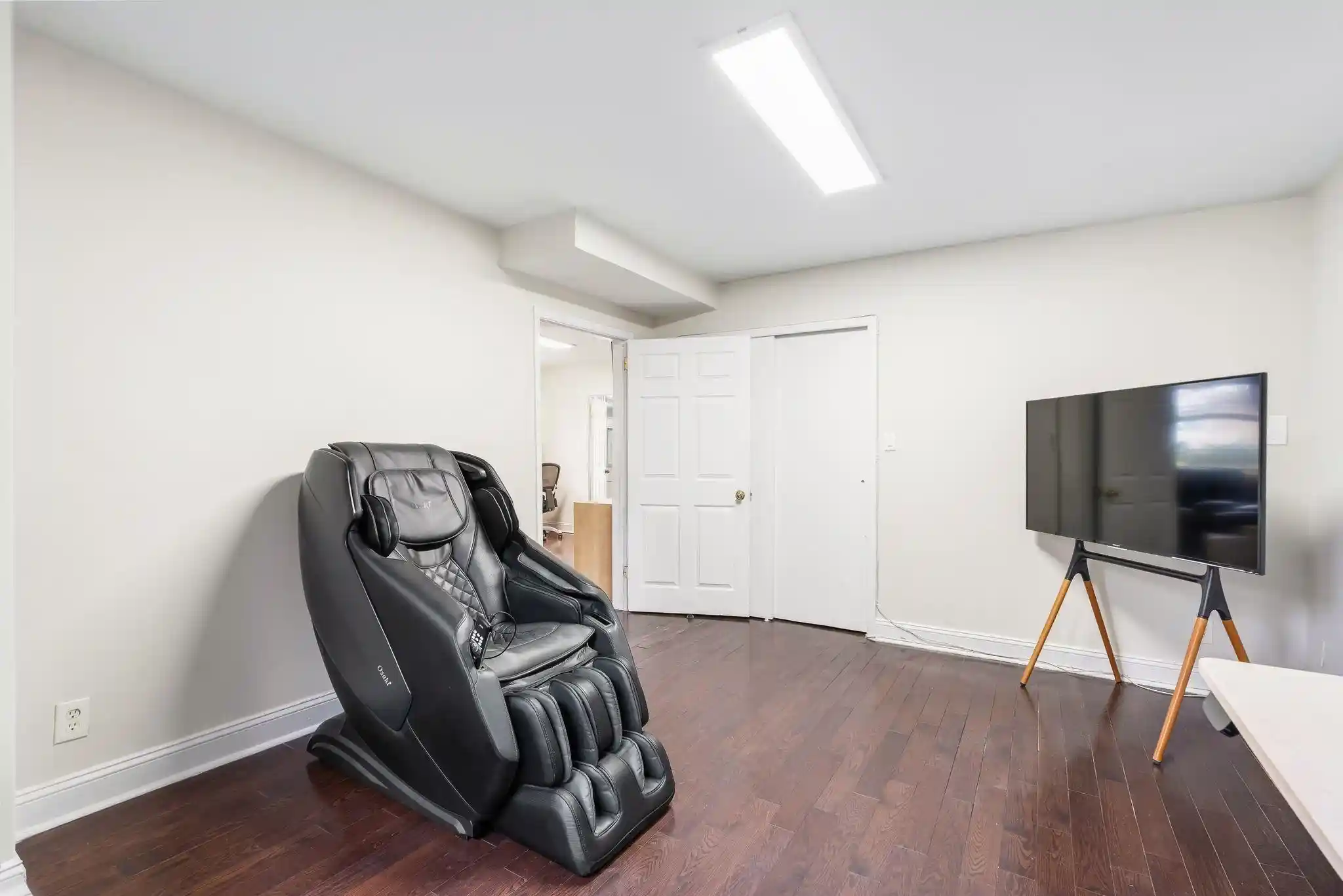2nd image of 6040 Blvd East #L3, West New York, NJ 07093 | MLS# 260005256