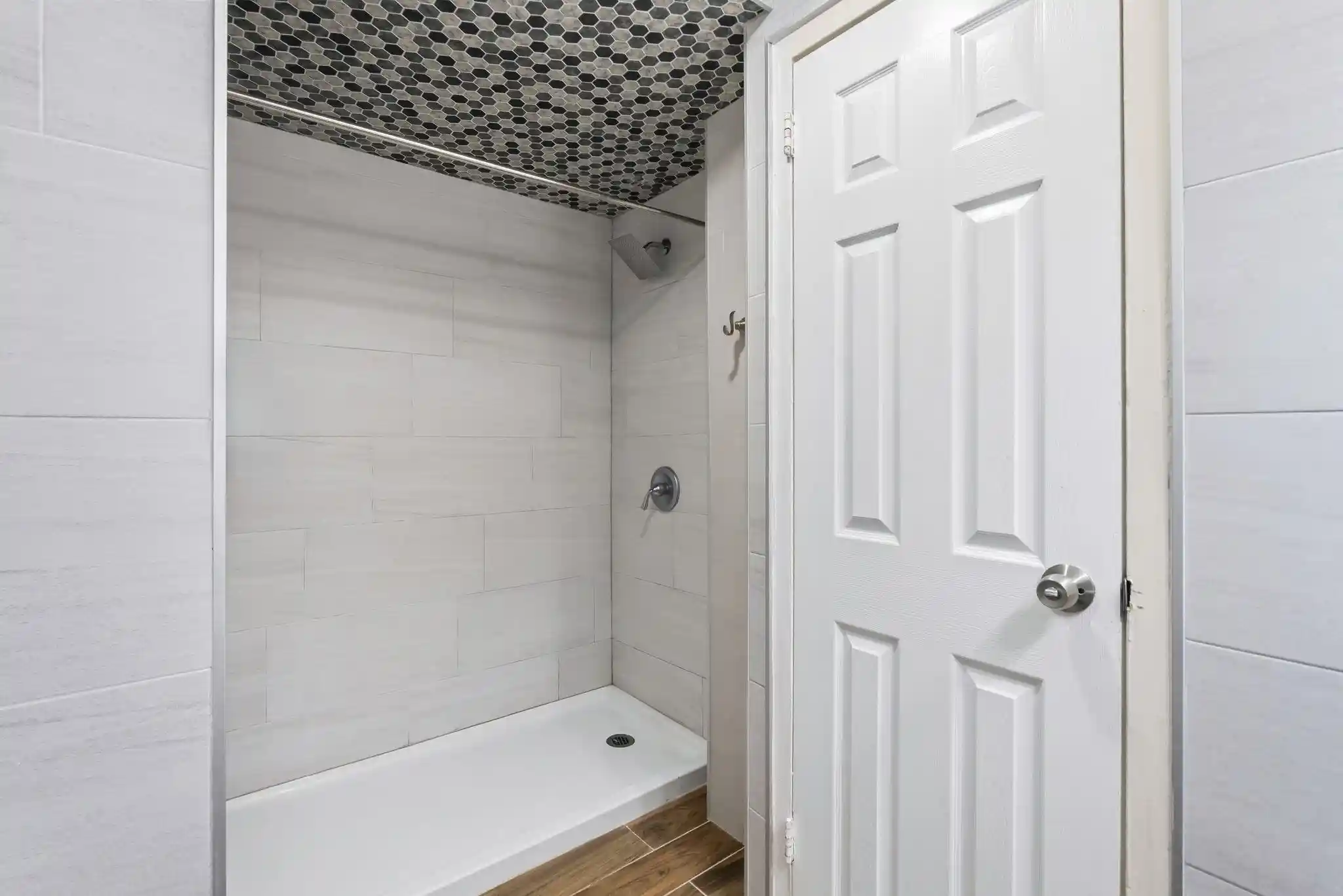 4th image of 6040 Blvd East #L3, West New York, NJ 07093 | MLS# 260005256