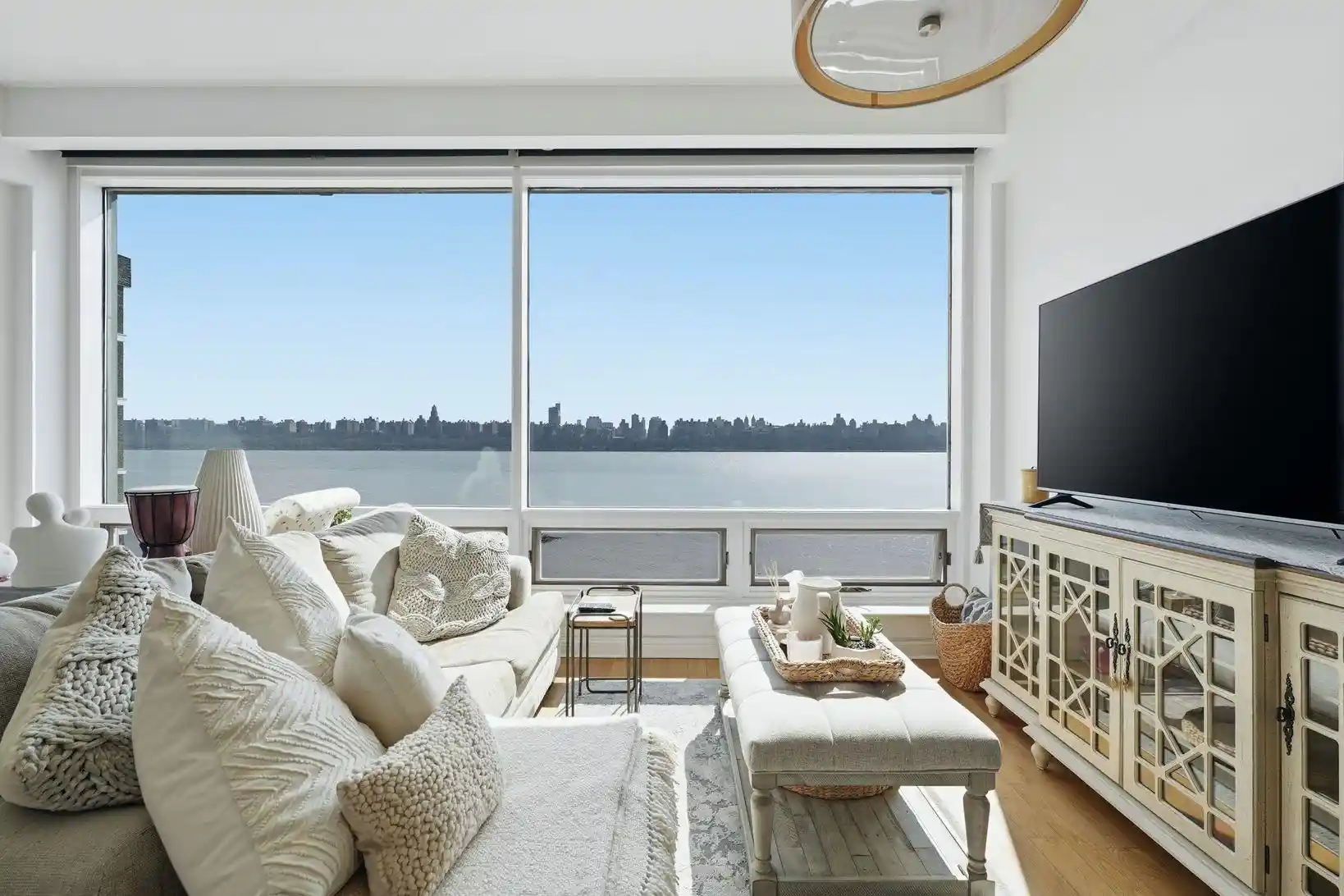 4th image of 9 Somerset Lane #408, Edgewater, NJ 07020 | MLS# 260005870