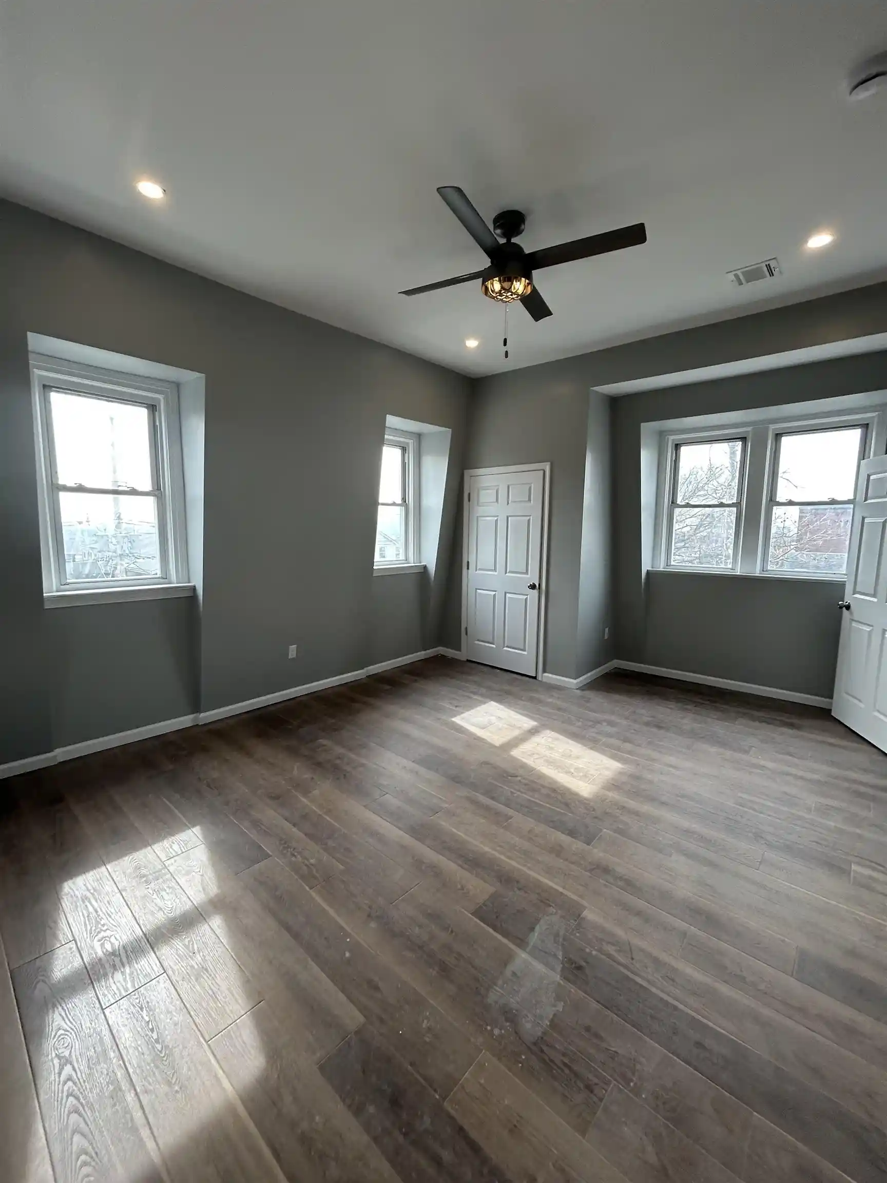 Listing Photo 4 - Condo for sale in building located at 1001-1003 Palisade Ave, Union City, NJ 07087
