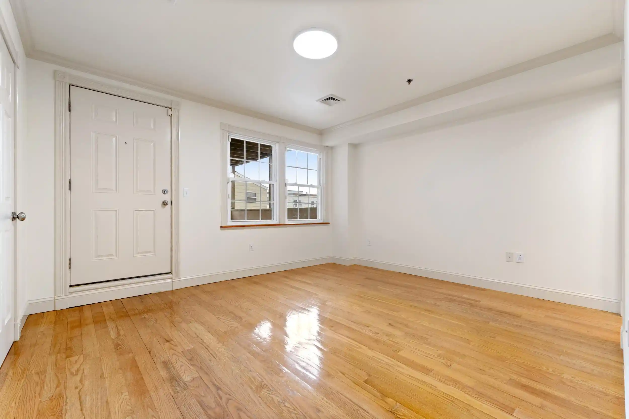 3rd image of 317 11Th St #2, Union City, NJ 07087 | MLS# 260006144