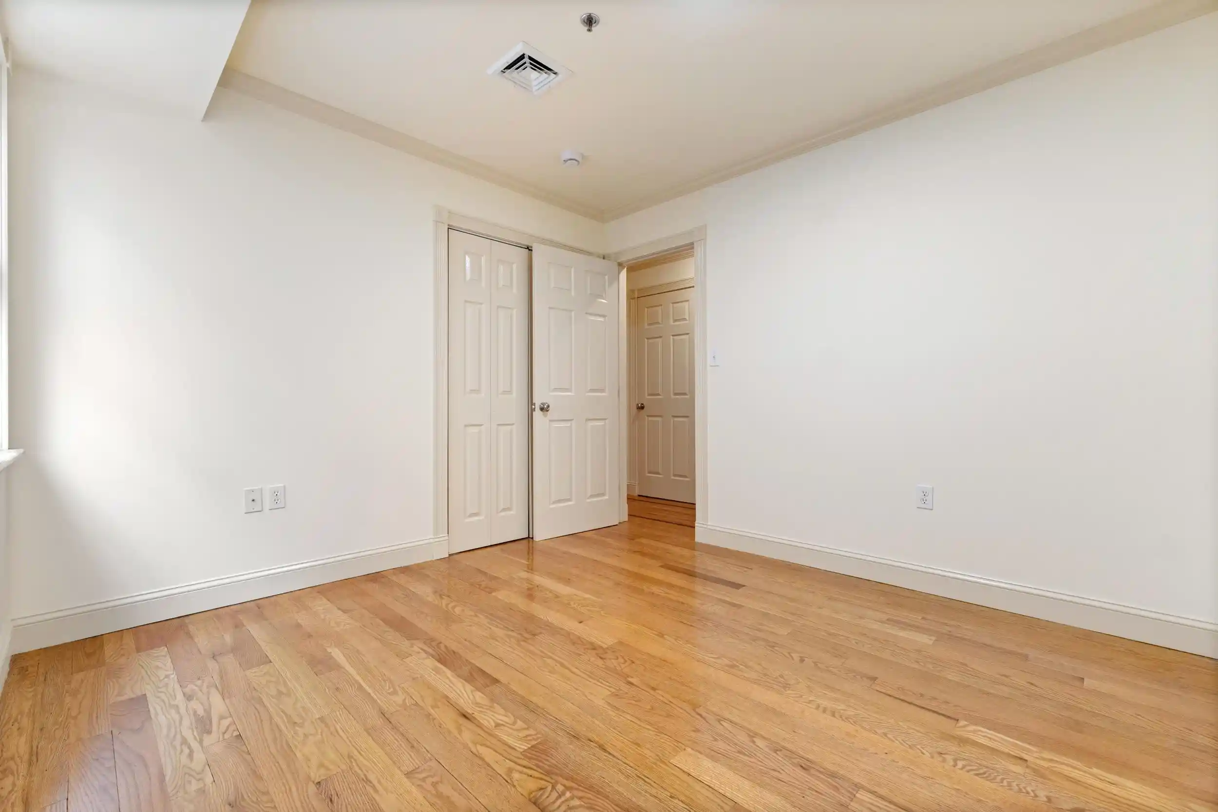 4th image of 317 11Th St #2, Union City, NJ 07087 | MLS# 260006144