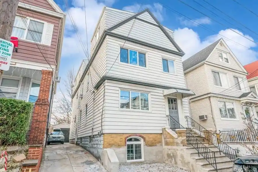 Homes for sale in Bayonne, NJ | 158 West 8Th St, Bayonne, NJ 07002 | MLS# 260006534