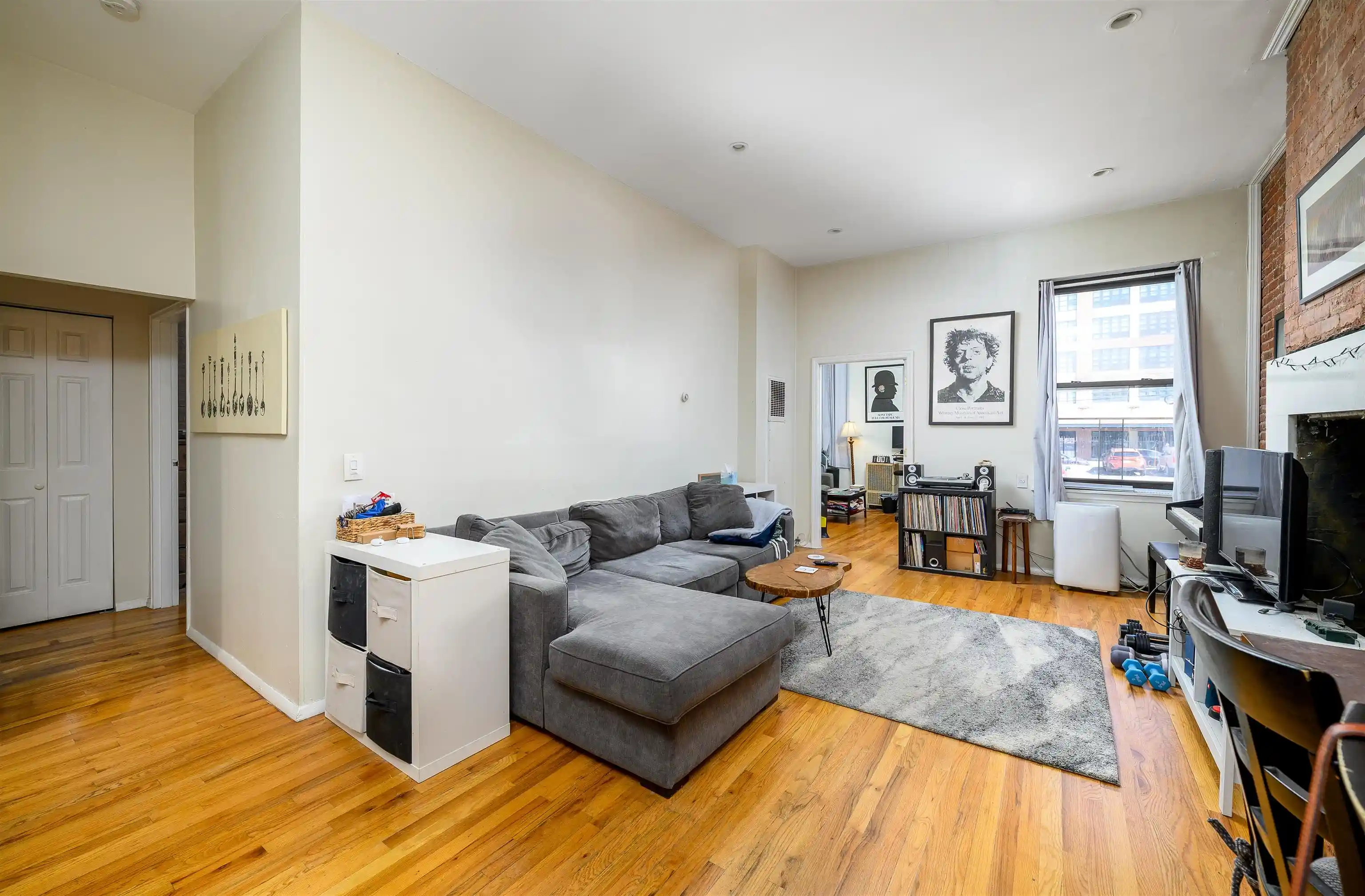 3rd image of 264 9Th St, Jersey City, NJ 07302