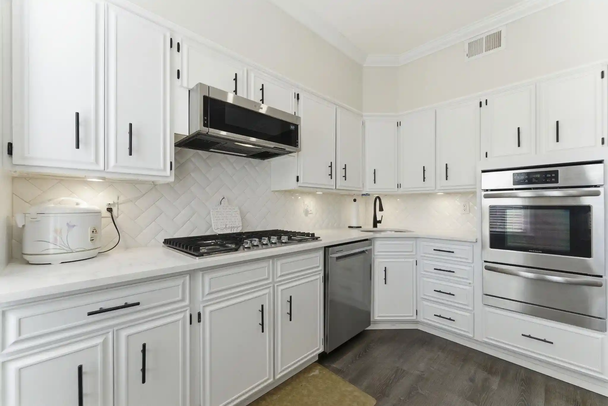 Photo 3 of Sale Pending at 92 West 54th St, Bayonne, NJ 07002 | MLS# 260007012 | Listing updated on 2026-06-17