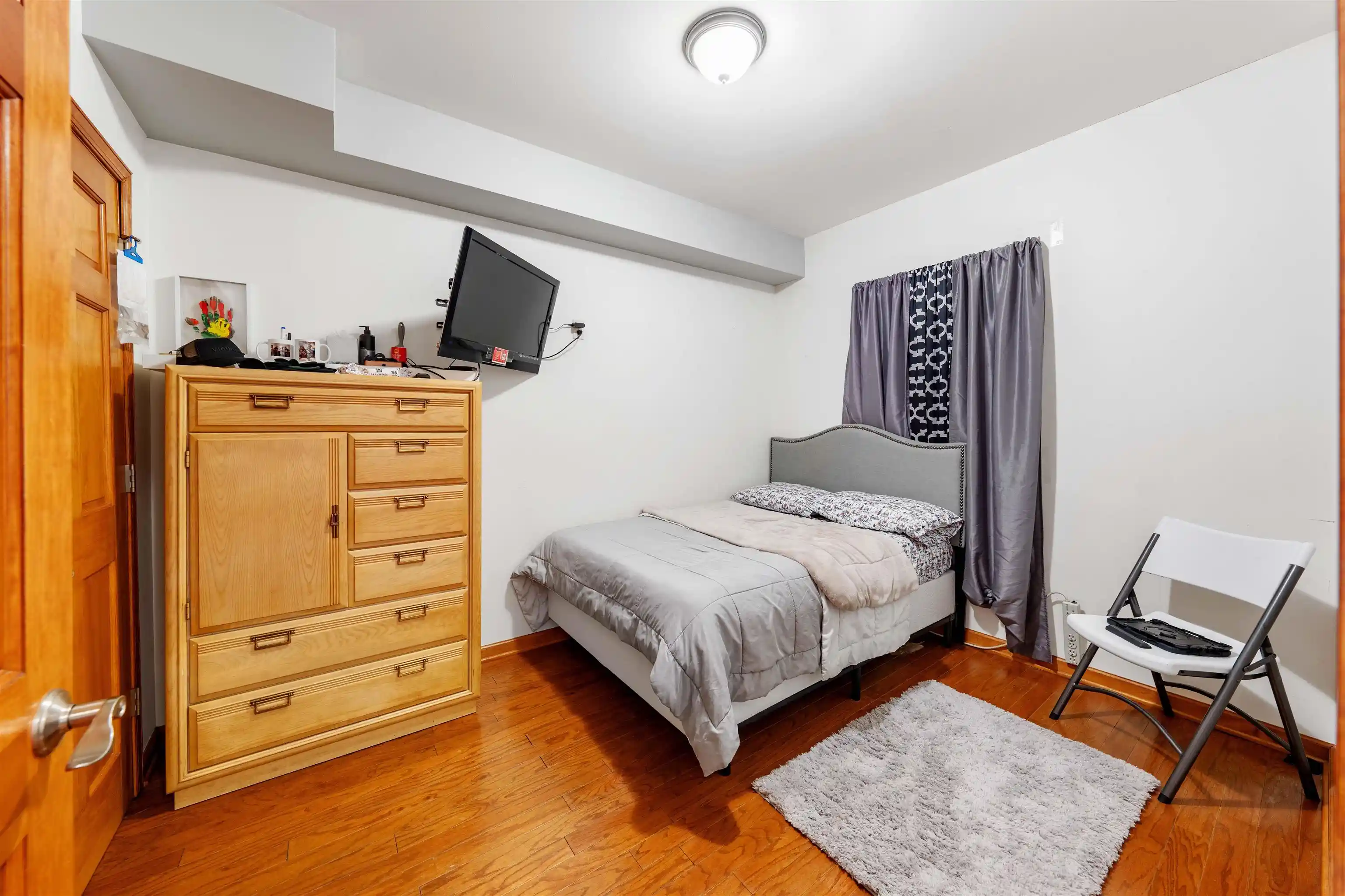 3rd image of 714 17Th St, Union City, NJ 07087 | MLS# 260007086