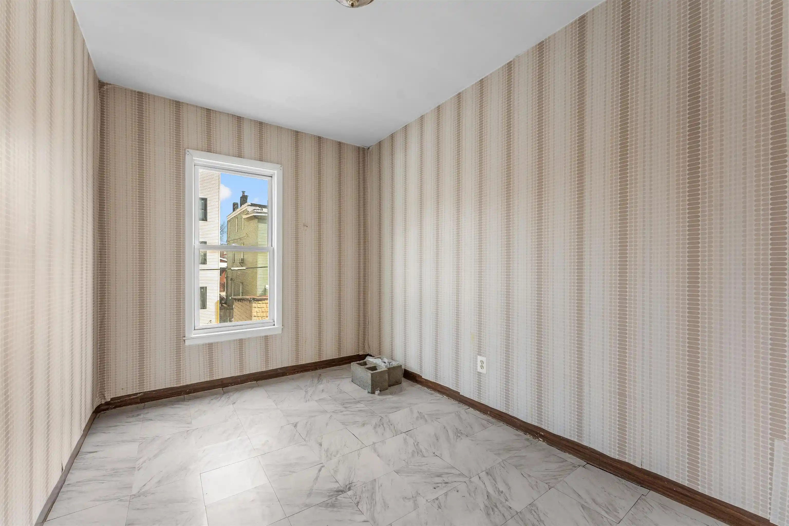 Photo 3 of Single family home for sale at 196 Union St, Jersey City, NJ 07304 | MLS# 260007181 | Listing updated on 2026-09-17