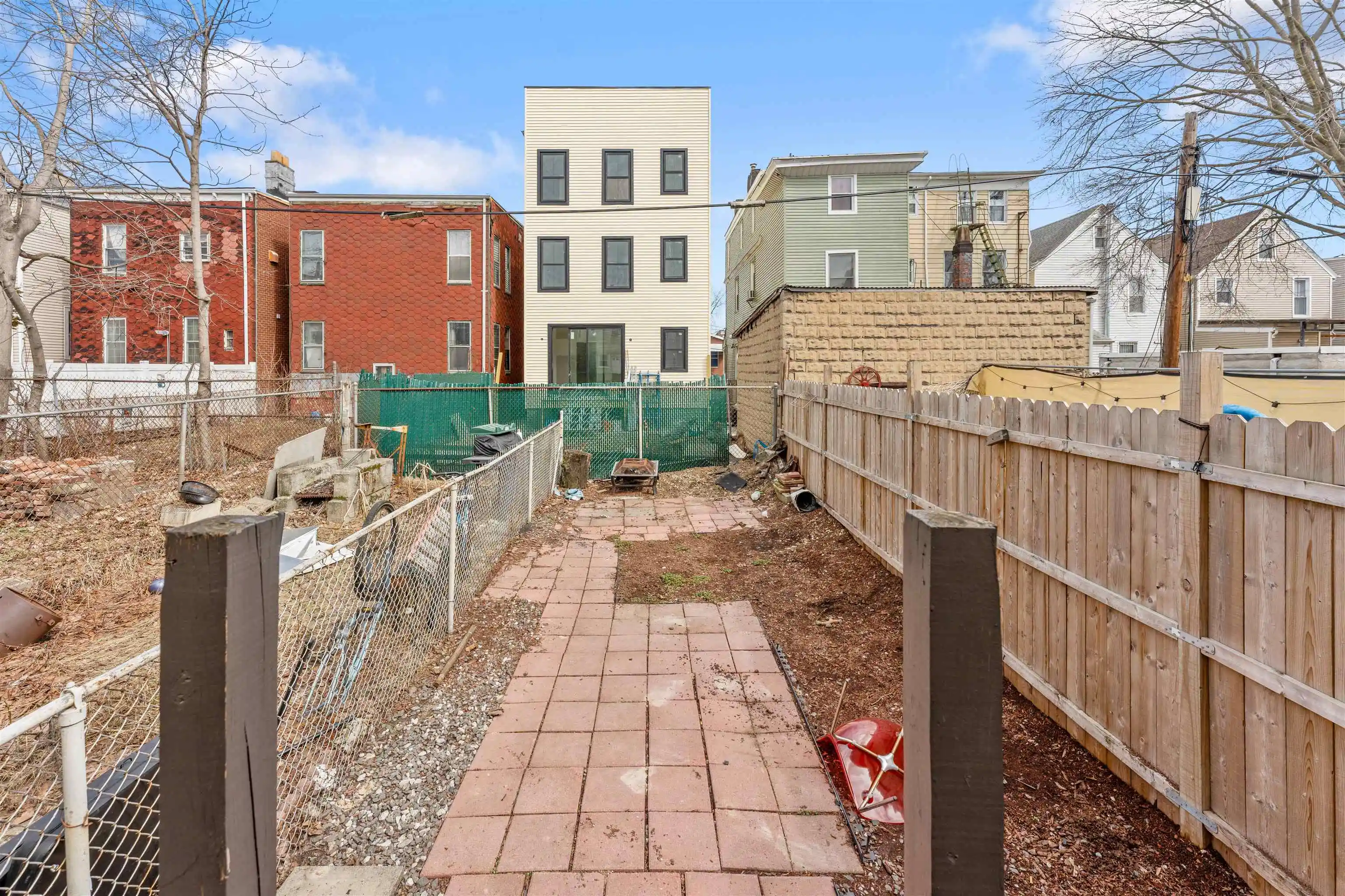 Photo 3 of Single family home for sale at 196 Union St, Jersey City, NJ 07304 | MLS# 260007181 | Listing updated on 2026-09-17