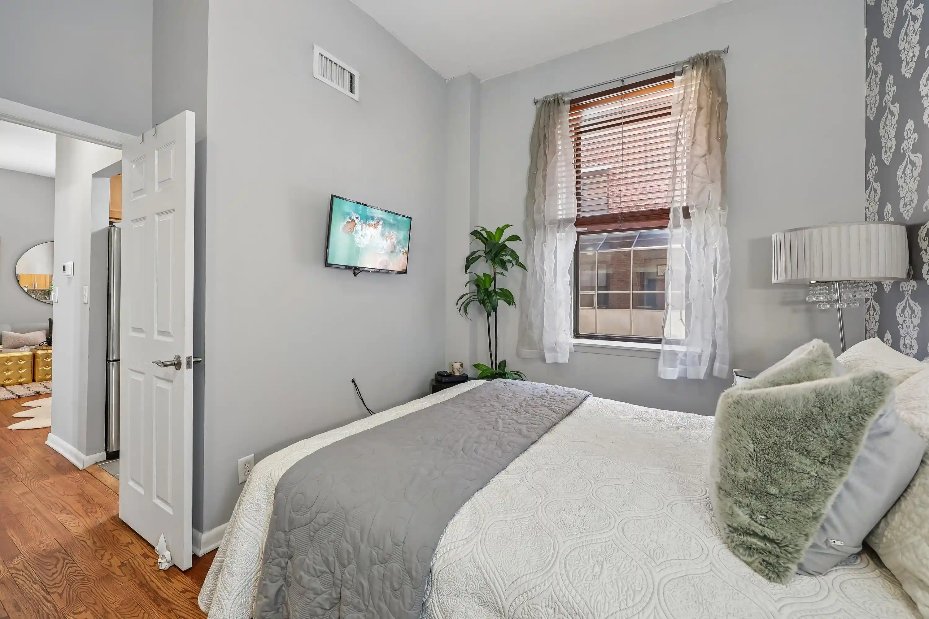 Homes for sale in Jersey City, NJ | 186 Wayne St, Jersey City, NJ 07302