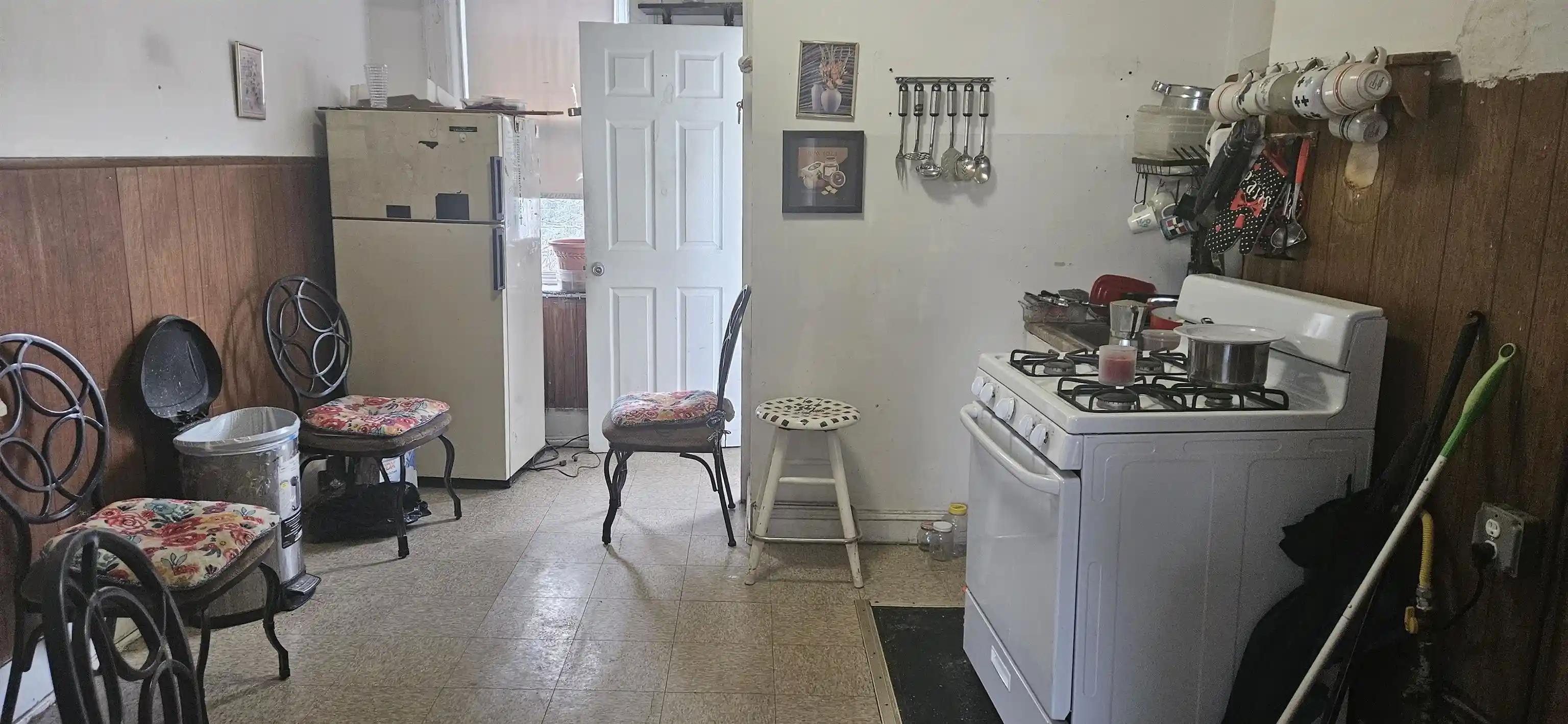 3rd image of 711 10Th St #3L, Union City, NJ 07087 | MLS# 260007532