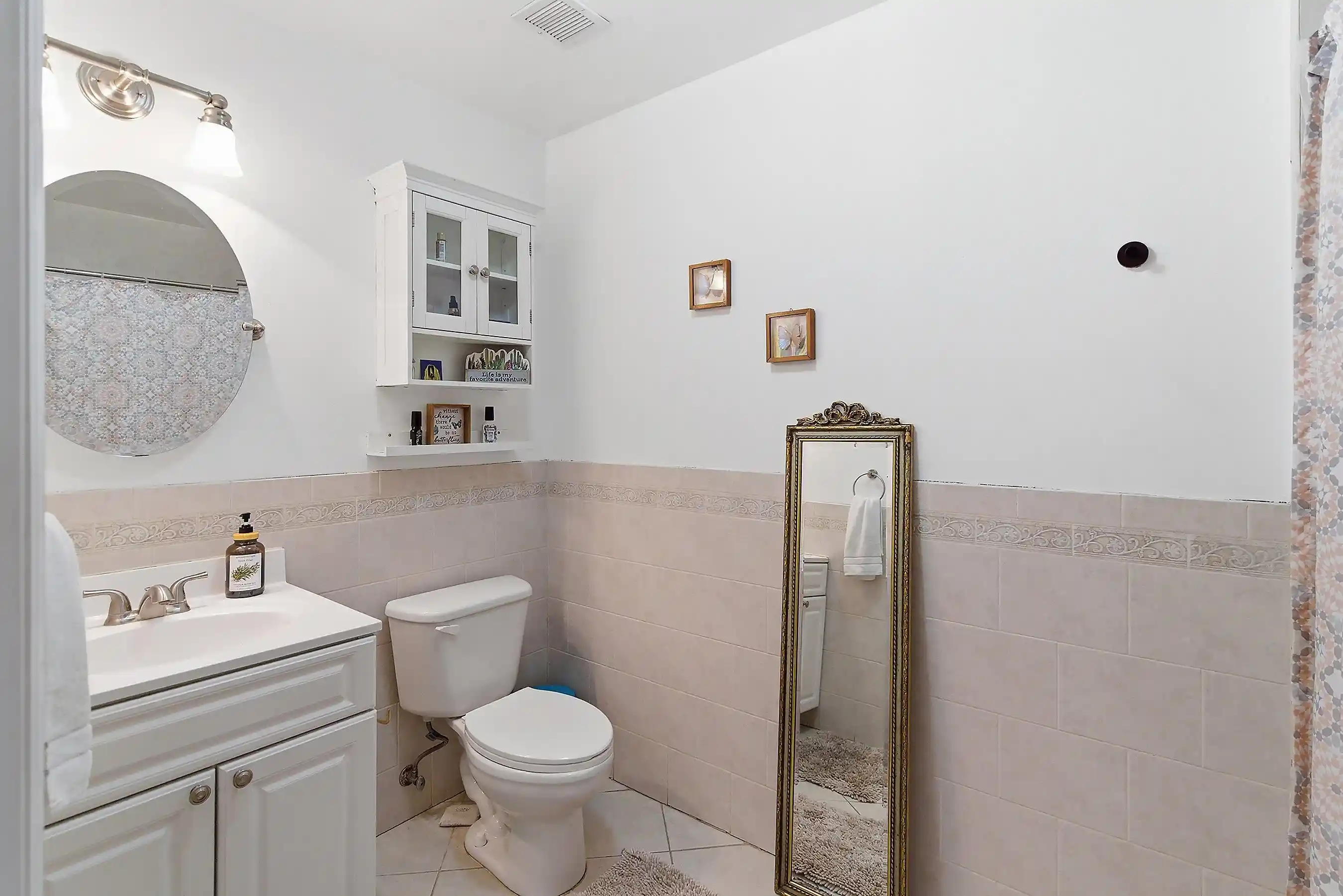 2nd image of 4315 Park Ave Park Ave, Union City, NJ 07087