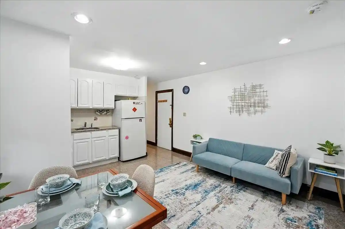 2nd image of 164 Ogden Ave, Jersey City, NJ 07307