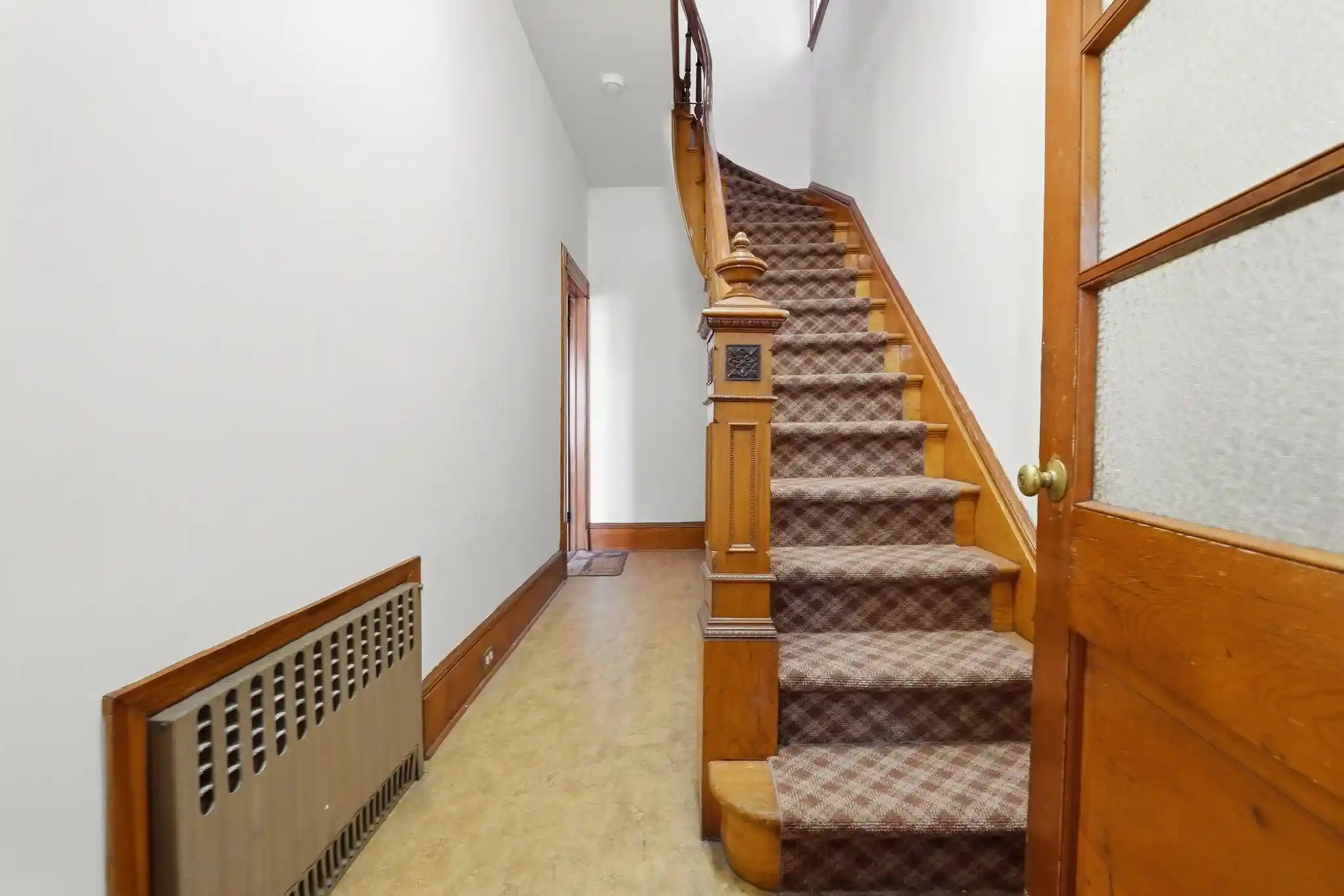 33rd image of 720 15th St, Union City, NJ 07087 | MLS# 260008252