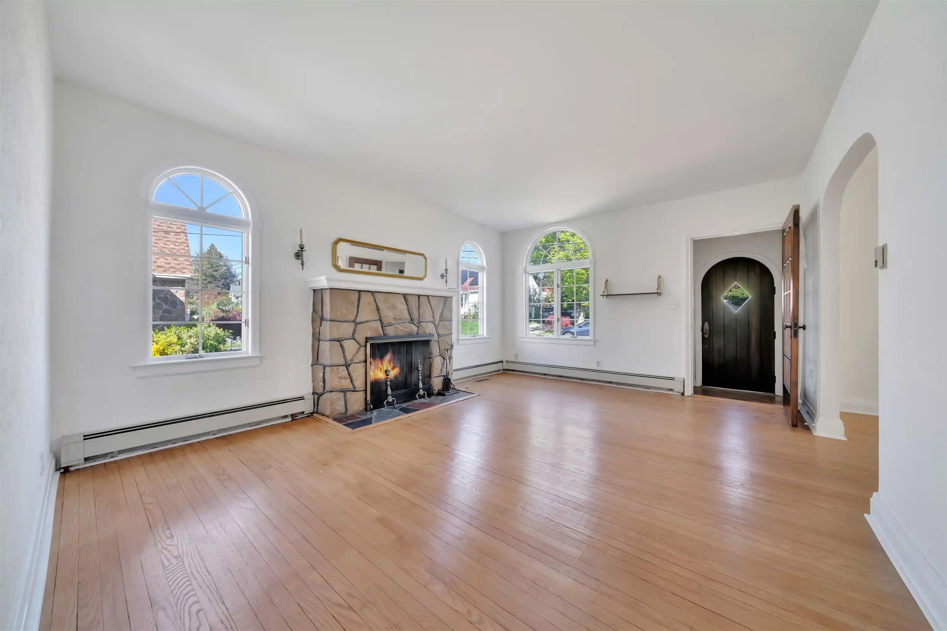 Homes for sale in Ridgefield, NJ | 431 Van Renssalaer, Ridgefield, NJ 07657 | MLS# 260008290