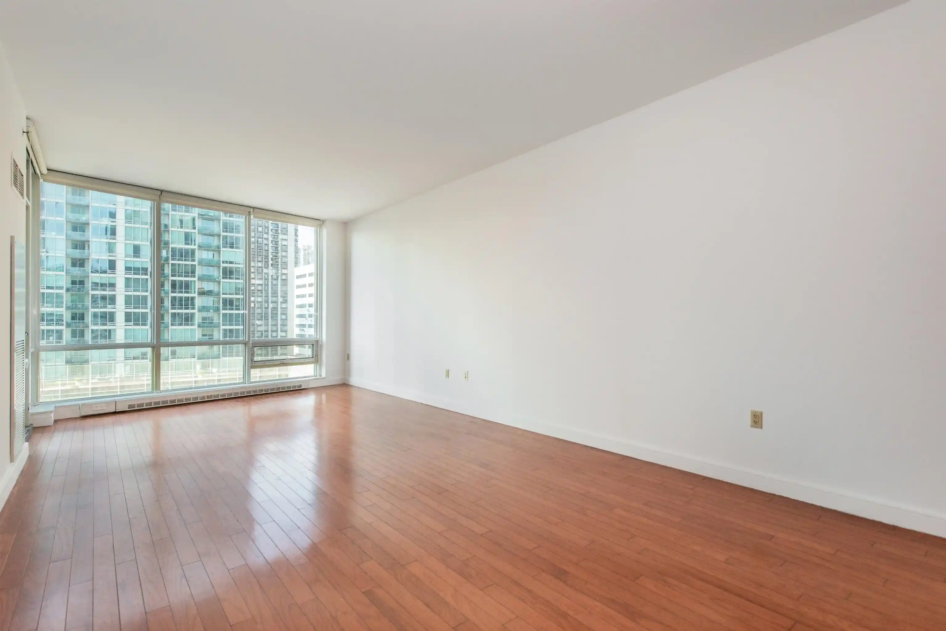 2nd image of 1 Shore Ln, Jersey City, NJ 07310
