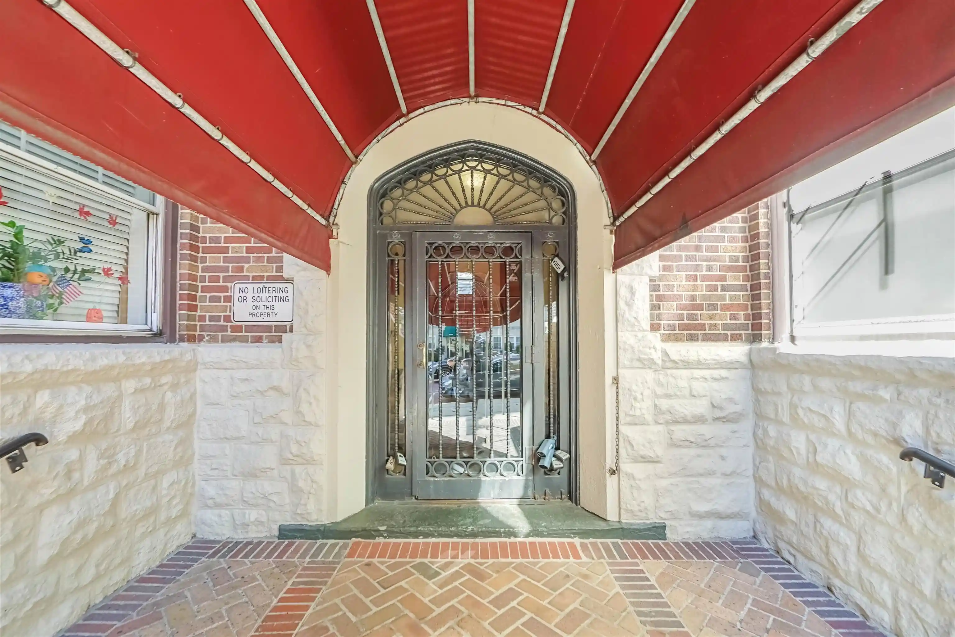 Listing Photo 5 - Condo for sale in building located at 6015Th Blvd E, West New York, NJ 07093 - Unit #C3