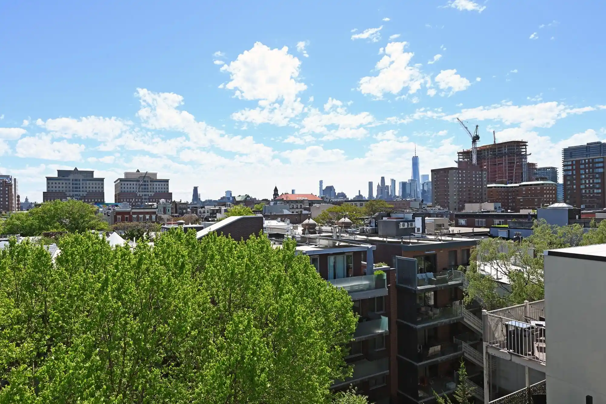 4th image of 125 Willow Ave, Hoboken, NJ 07030