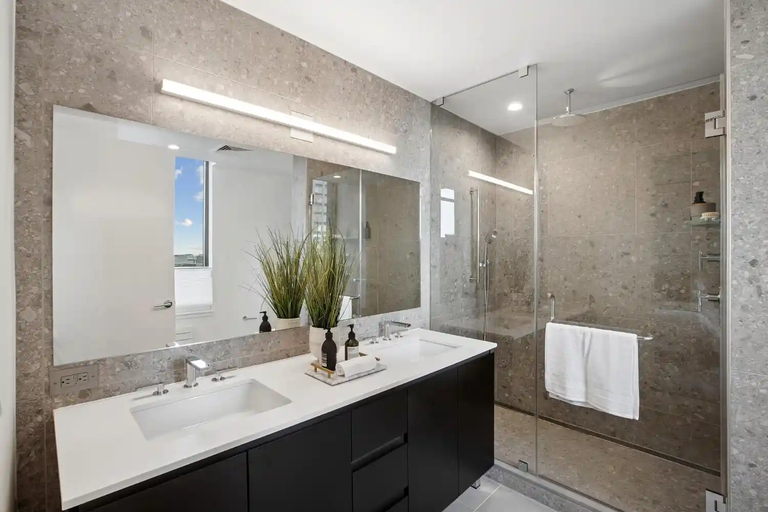 4th image of 155 Bay St #908, Jersey City, NJ 07302 | MLS# 260008537
