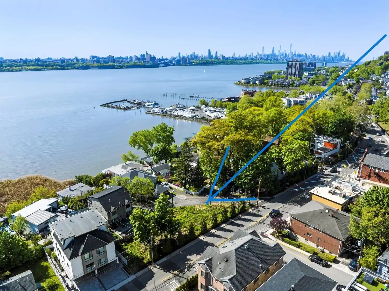 1st image of 5 Vista Lane, Edgewater, NJ 07020 | MLS# 260008625