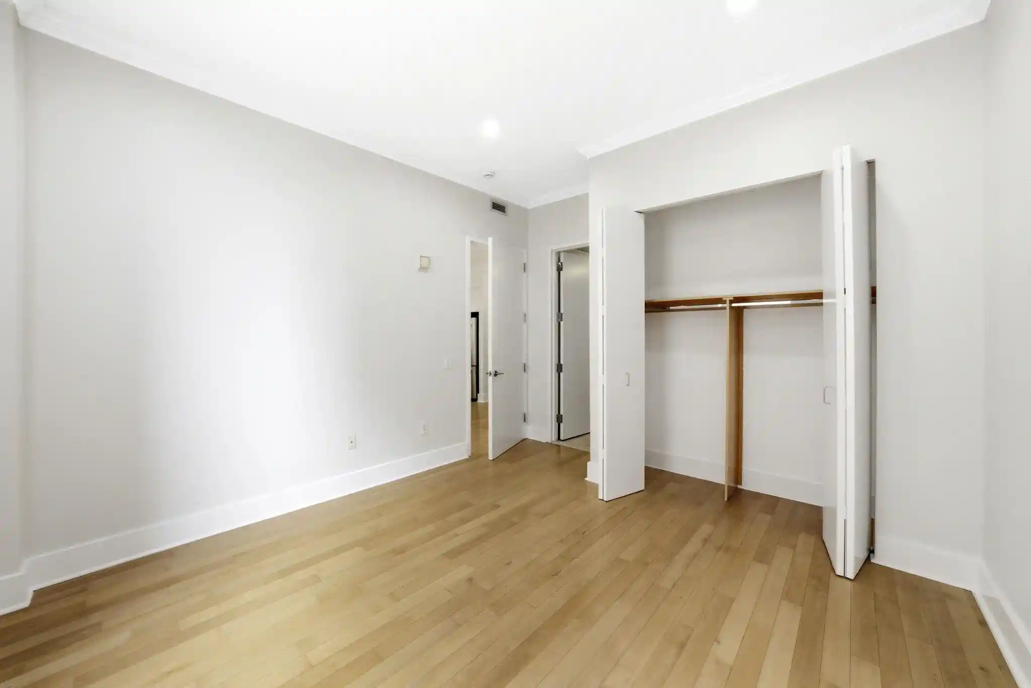 4th image of 4 Beacon Way #1404, Jersey City, NJ 07304 | MLS# 260008882