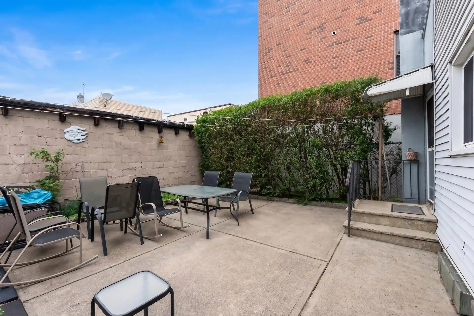 Photo 4 of Sale Pending at 520 26th Street, Union City, NJ 07087 | MLS# 260009010 | Listing updated on 2026-09-18