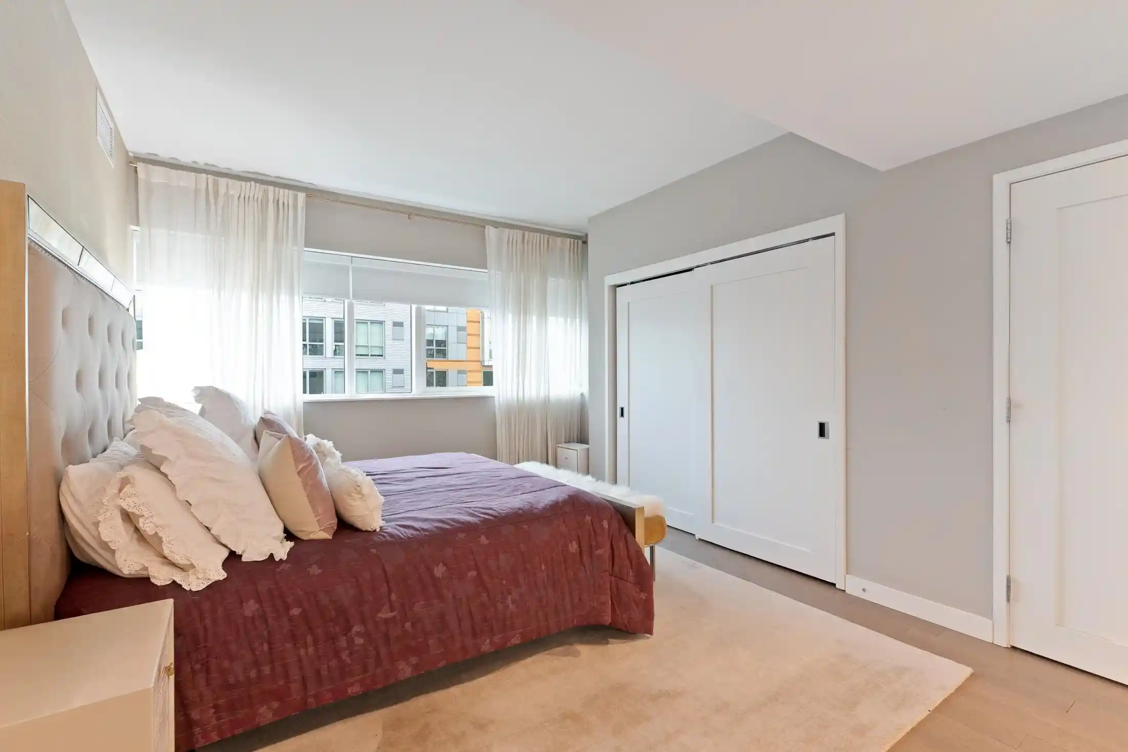 Photo 3 of Condo for sale at 800 Ave At Port Imperial #920, Weehawken, NJ 07086 | MLS# 260009013 | Listing updated on 2026-09-18