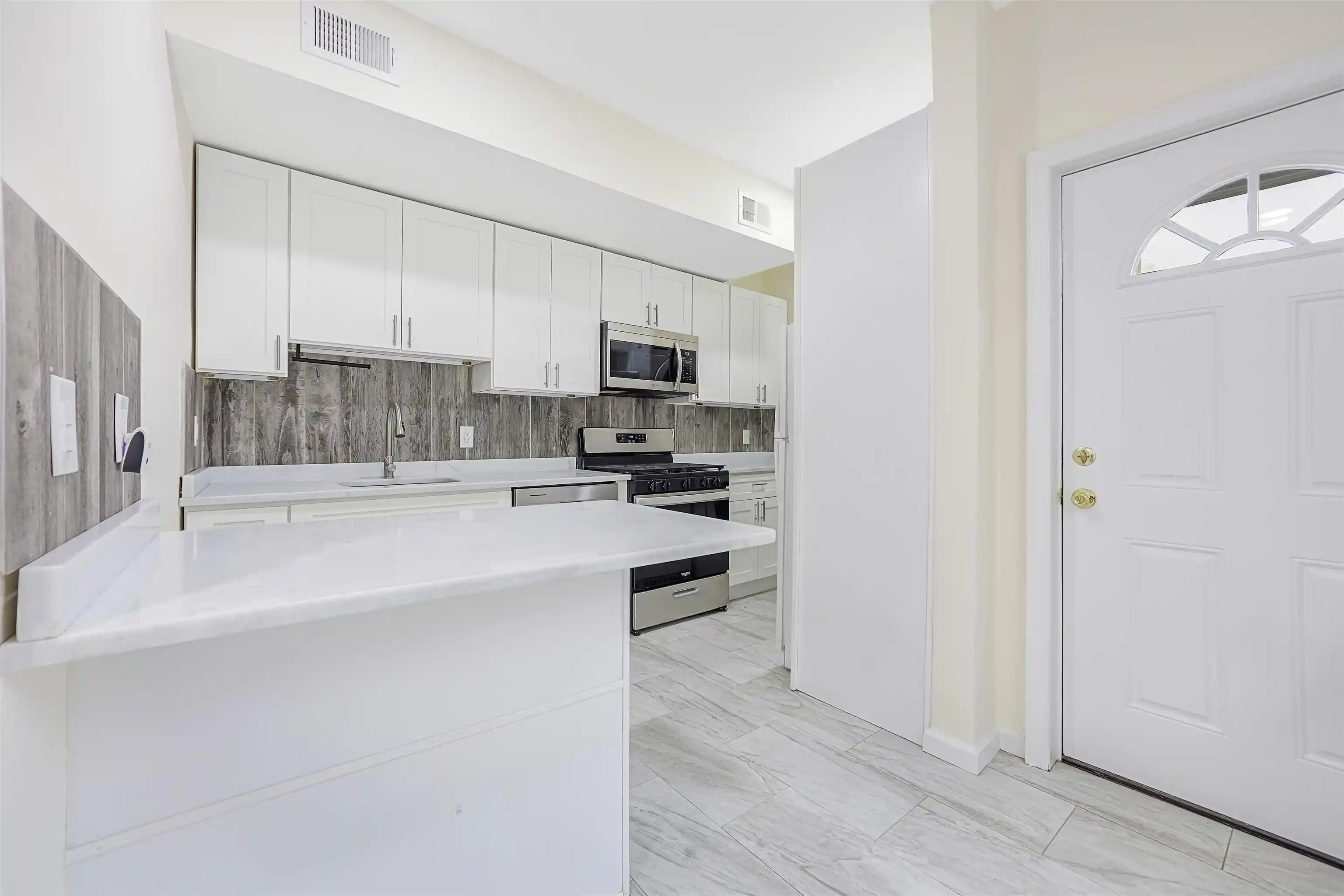 3rd image of 88 Devon St, Kearny, NJ 07032 | MLS# 260009025