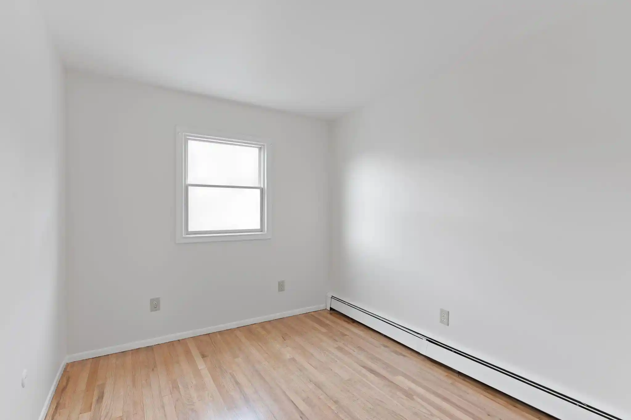 Homes for sale in Bayonne, NJ | 30 West 56Th St, Bayonne, NJ 07002 | MLS# 260009317