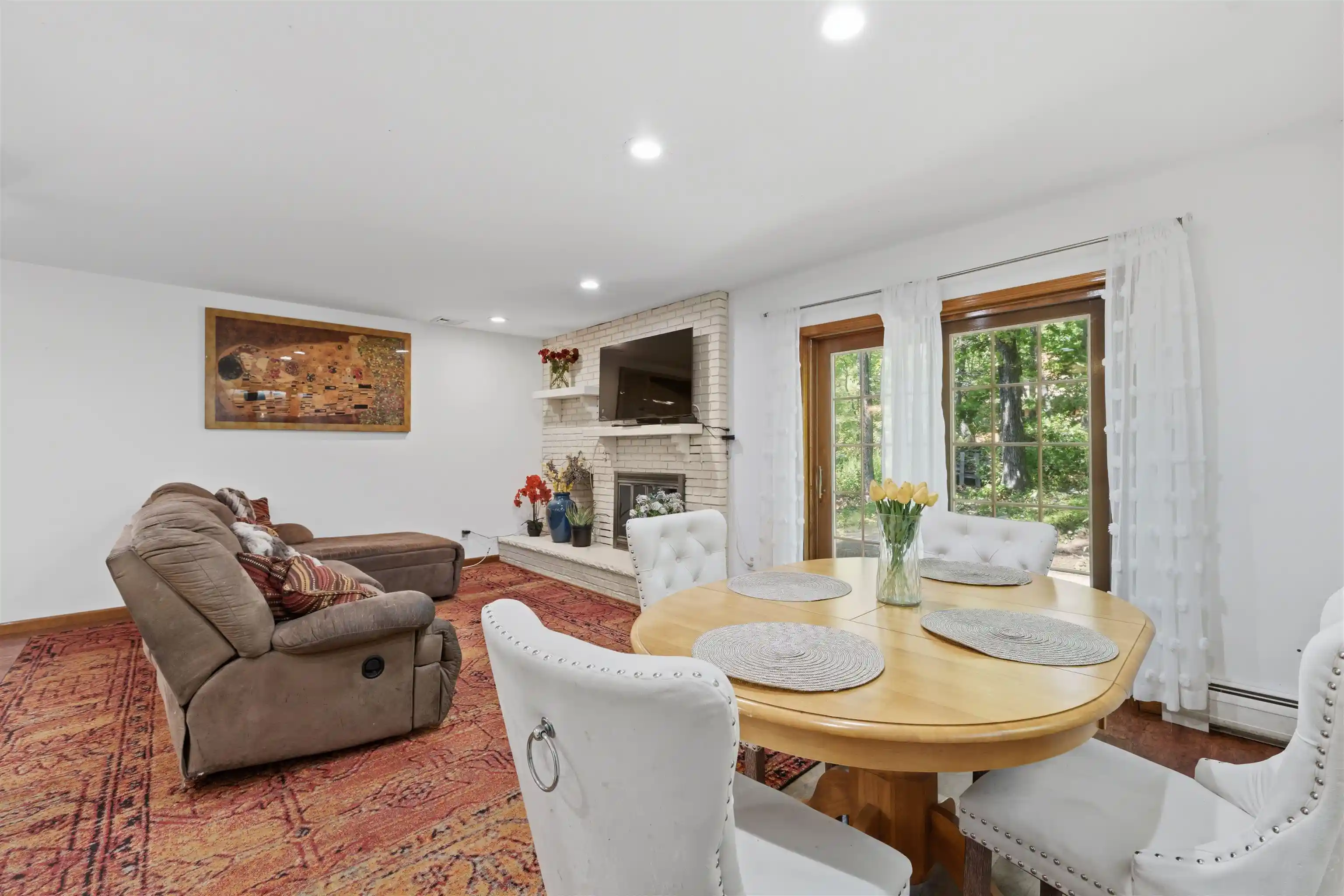 Photo 3 of Sale Pending at 2 Carol Rd, Kinnelon, NJ 07405 | MLS# 260009581 | Listing updated on 2026-10-06