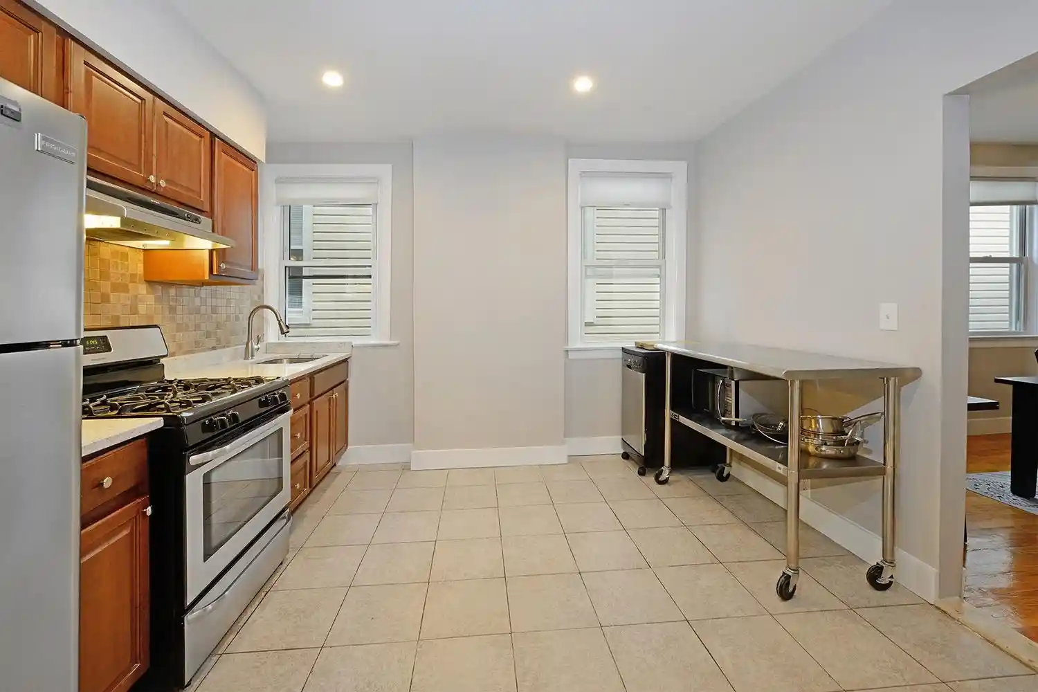 36th image of 51 Bonn Pl, Weehawken, NJ 07086 | MLS# 260009928