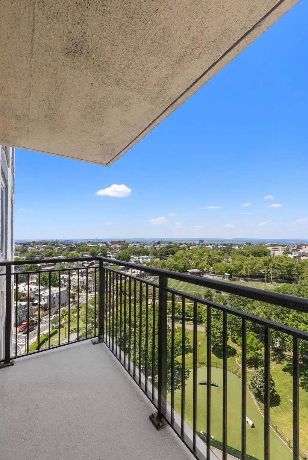 2nd image of 100 Manhattan Ave, Union City, NJ 07087