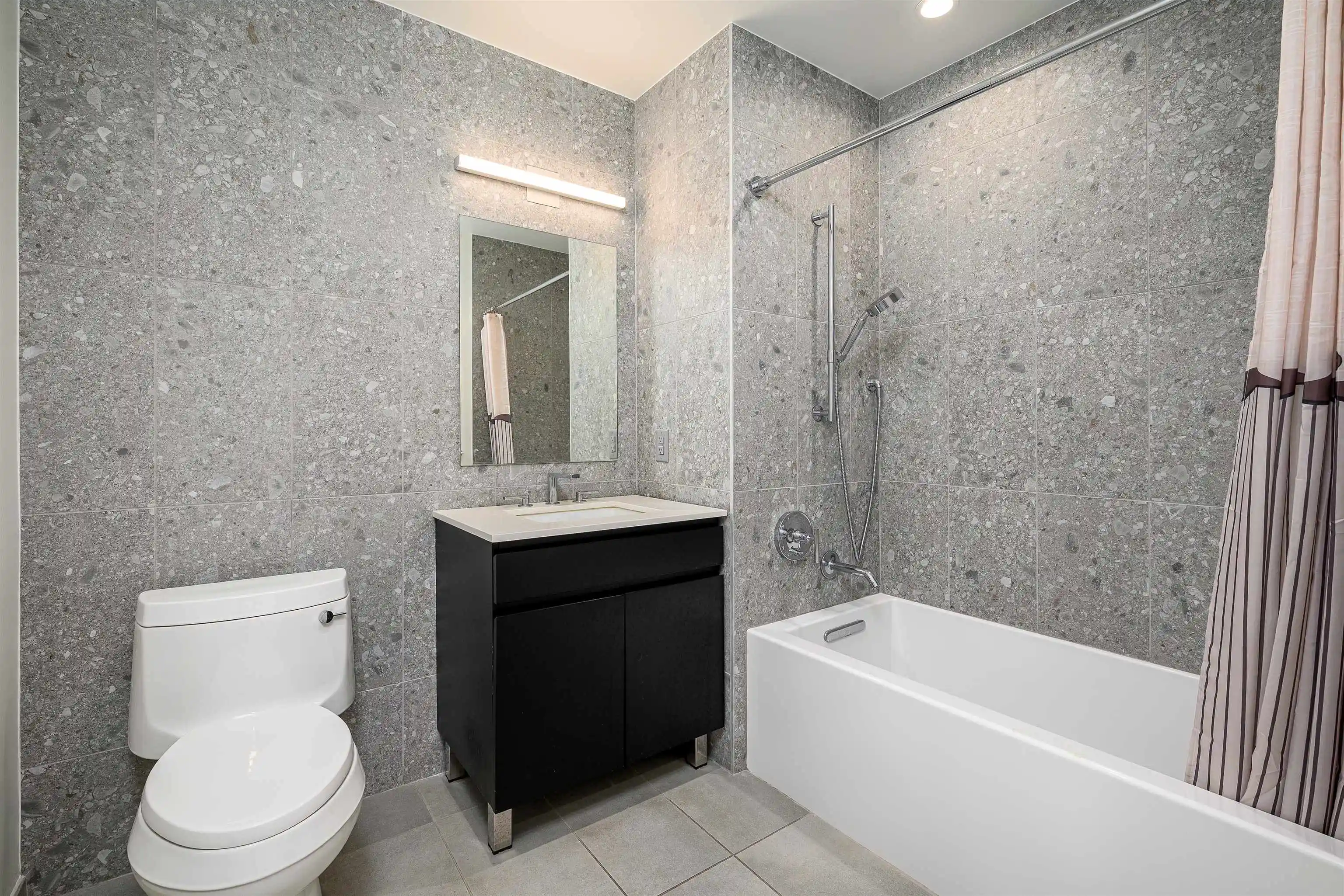 2nd image of 155 Bay St #1701, Jersey City, NJ 07302 | MLS# 260010072