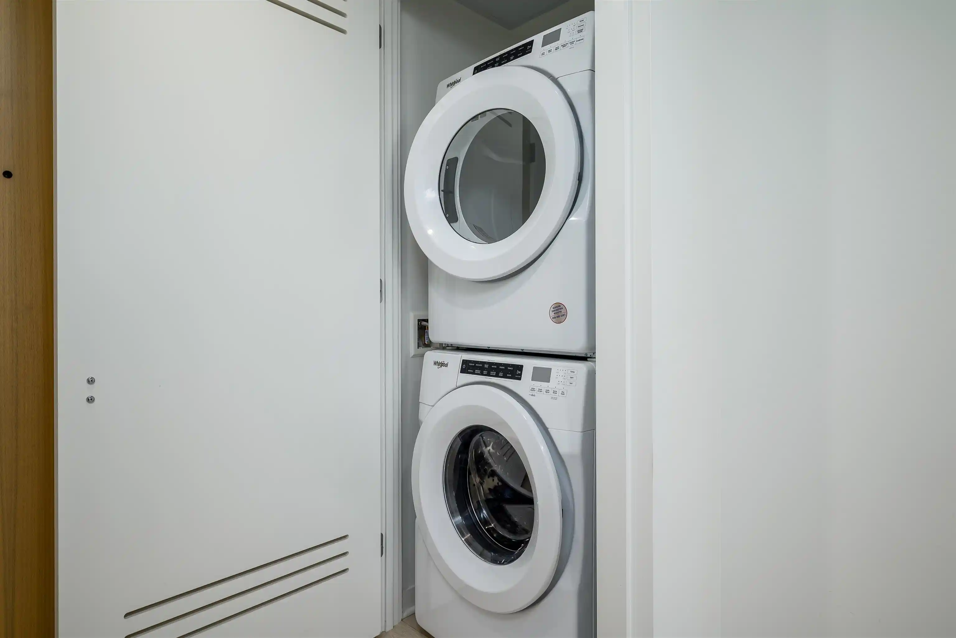 3rd image of 155 Bay St #1701, Jersey City, NJ 07302 | MLS# 260010072