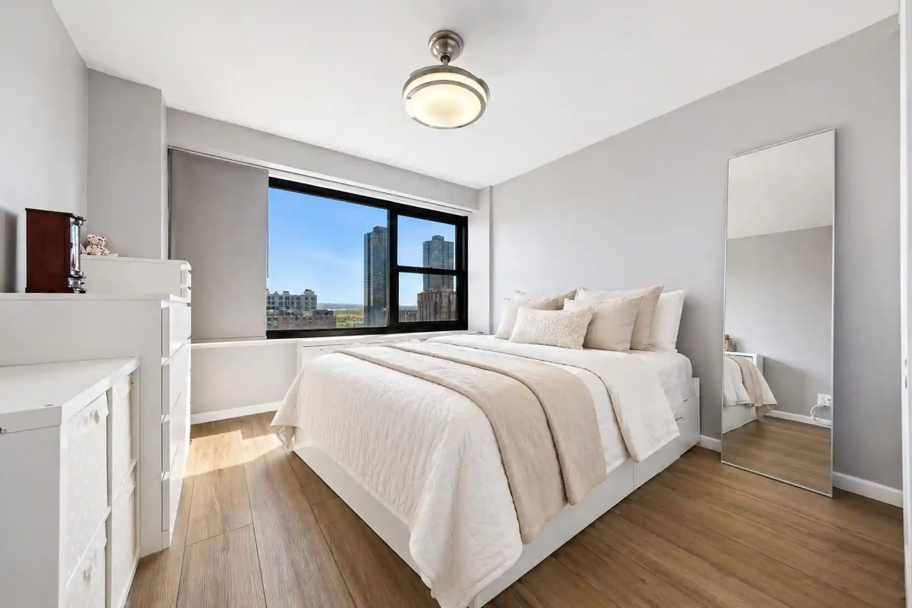 Homes for sale in Jersey City, NJ | 135 Montgomery St #18E, Jersey City, NJ 07302 | MLS# 260010154