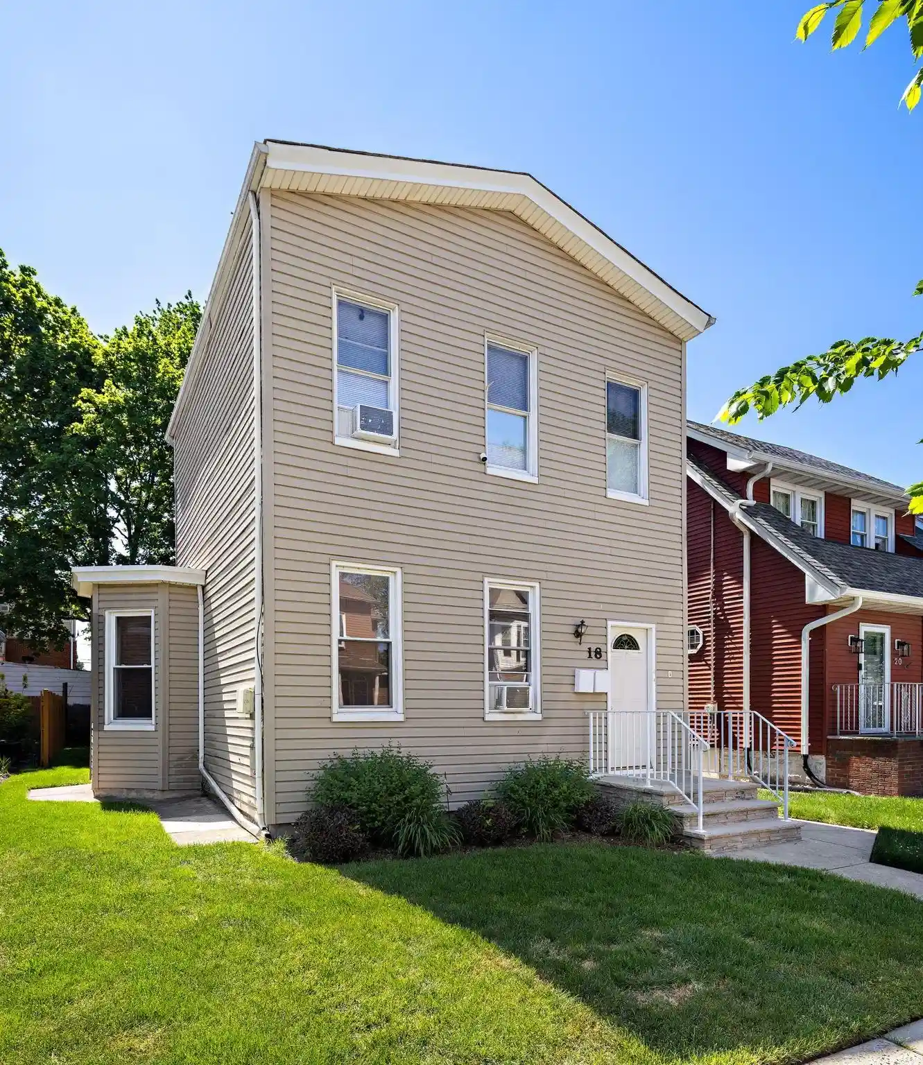 Homes for sale in East Rutherford, NJ | 18 Lincoln Pl, East Rutherford, NJ 07073 | MLS# 260010212
