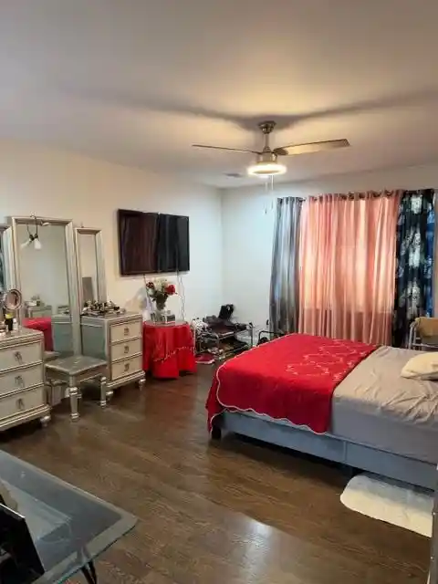 2nd image of 177 Maple St, Fairview, NJ 07022