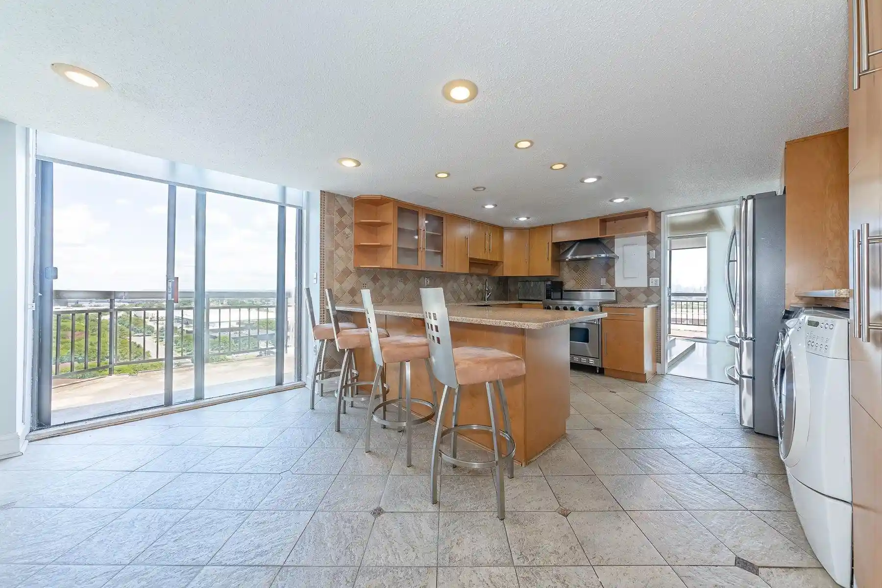 Photo 3 of Condo for sale at 2105 Harmon Cvs Tower, Secaucus, NJ 07094 | MLS# 260010560 | Listing updated on 2026-06-04
