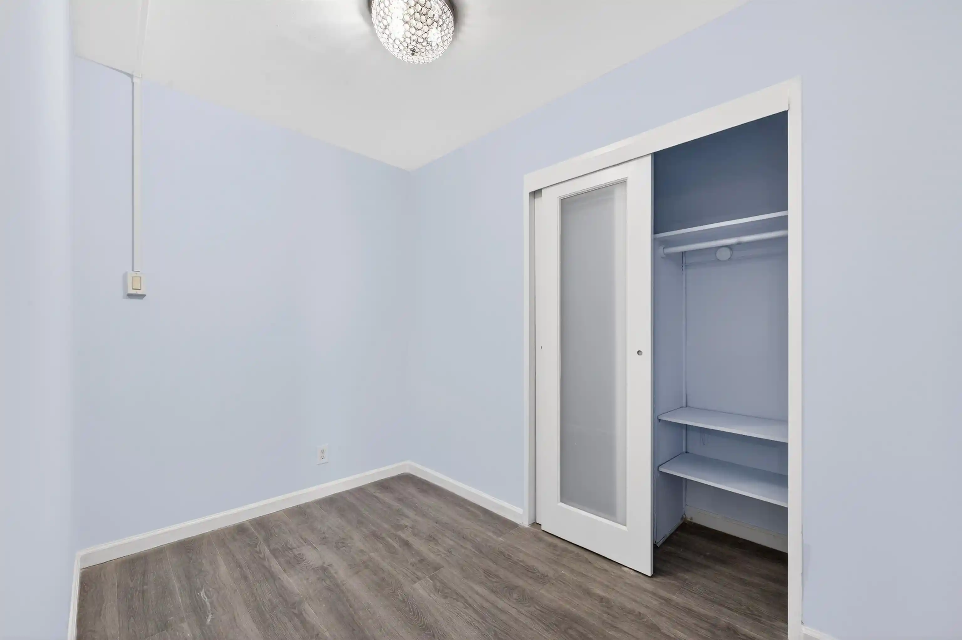 5th image of 10 Huron Ave, Jersey City, NJ 07306